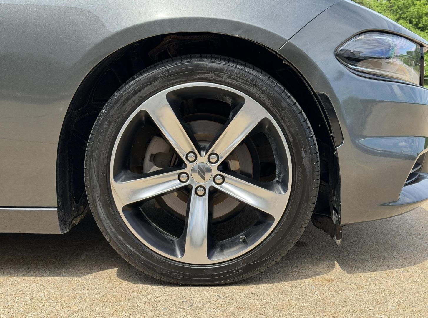 2017 GRAY /Black Dodge Charger SXT (2C3CDXHGXHH) with an 3.6L V6 engine, Automatic transmission, located at 2990 Old Orchard Rd., Jackson, MO, 63755, 37.354214, -89.612106 - 2017 Dodge Charger SXT 134xxx miles Rear Wheel Drive 3.6L V6 Automatic Power Driver Seat Heated Seats Bluetooth Cruise Power Windows/Locks/Mirrors We have financing available and we accept trades! Fill out a credit application on our website or come by today! If you have any questions, gi - Photo#37