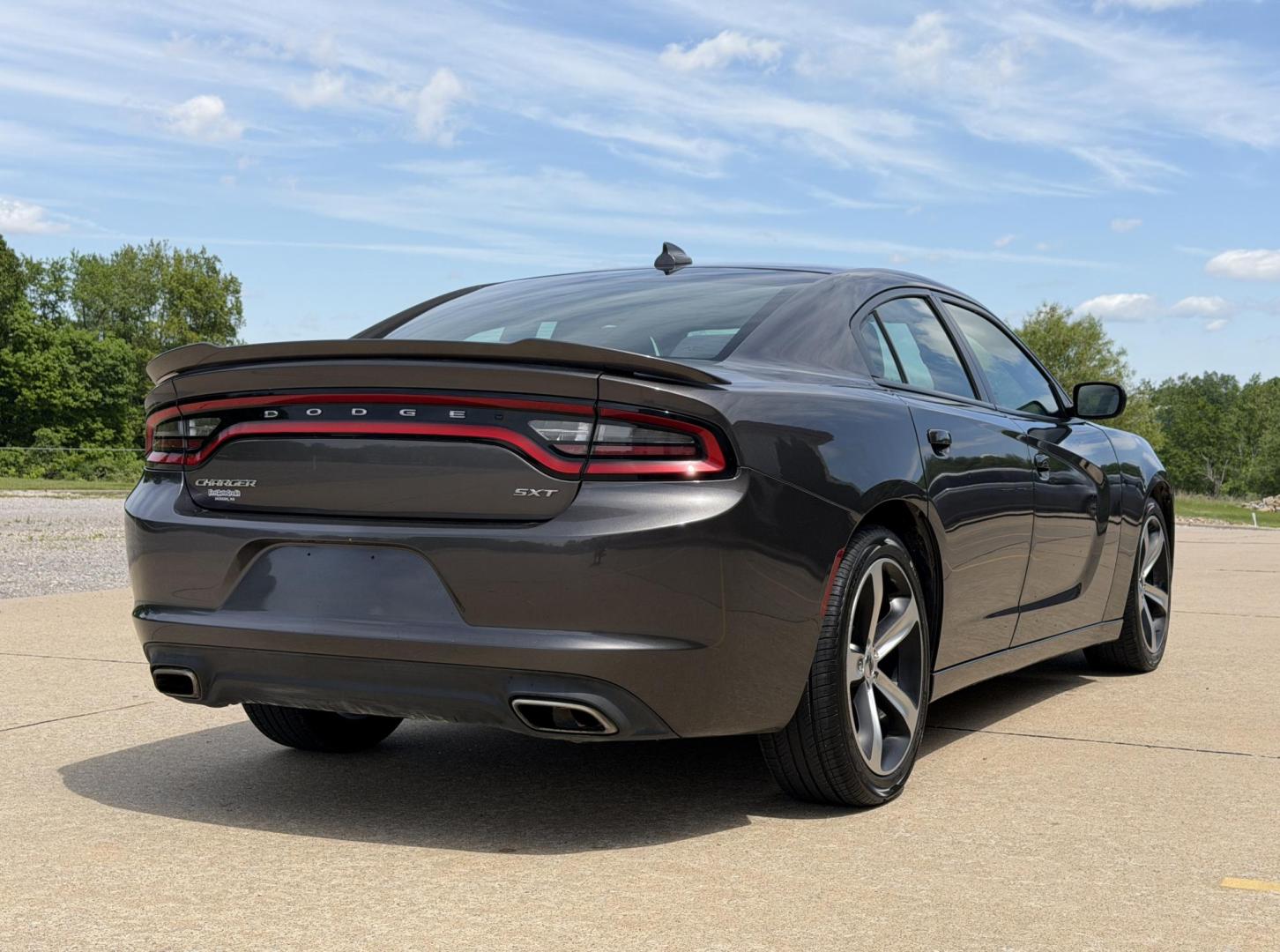 2017 GRAY /Black Dodge Charger SXT (2C3CDXHGXHH) with an 3.6L V6 engine, Automatic transmission, located at 2990 Old Orchard Rd., Jackson, MO, 63755, 37.354214, -89.612106 - 2017 Dodge Charger SXT 134xxx miles Rear Wheel Drive 3.6L V6 Automatic Power Driver Seat Heated Seats Bluetooth Cruise Power Windows/Locks/Mirrors We have financing available and we accept trades! Fill out a credit application on our website or come by today! If you have any questions, gi - Photo#7