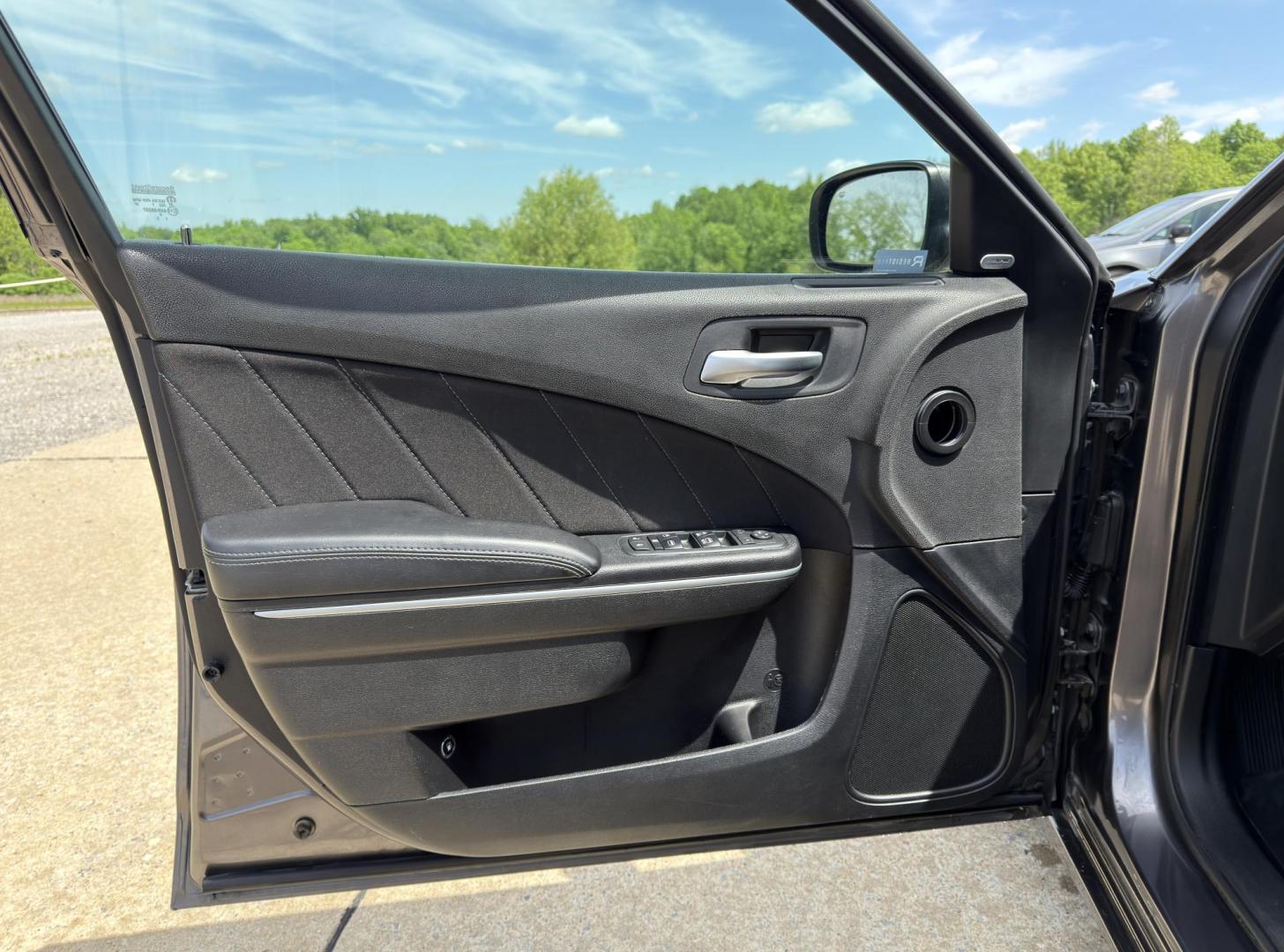 2017 GRAY /Black Dodge Charger SXT (2C3CDXHGXHH) with an 3.6L V6 engine, Automatic transmission, located at 2990 Old Orchard Rd., Jackson, MO, 63755, 37.354214, -89.612106 - 2017 Dodge Charger SXT 134xxx miles Rear Wheel Drive 3.6L V6 Automatic Power Driver Seat Heated Seats Bluetooth Cruise Power Windows/Locks/Mirrors We have financing available and we accept trades! Fill out a credit application on our website or come by today! If you have any questions, gi - Photo#11