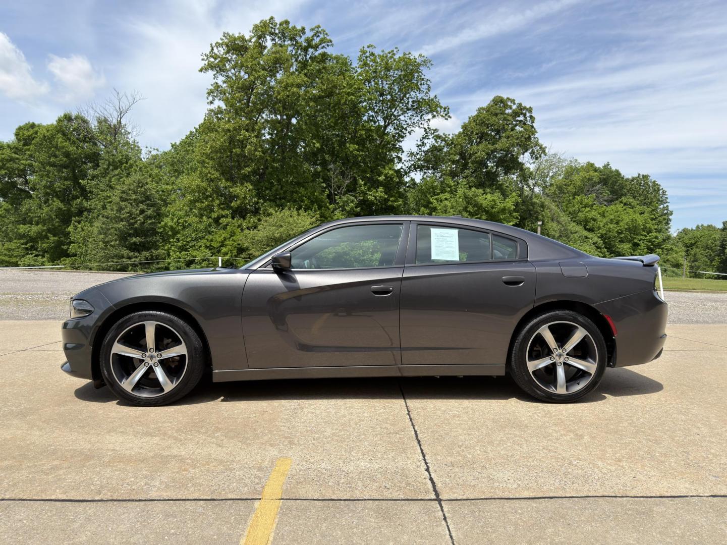 2017 GRAY /Black Dodge Charger SXT (2C3CDXHGXHH) with an 3.6L V6 engine, Automatic transmission, located at 2990 Old Orchard Rd., Jackson, MO, 63755, 37.354214, -89.612106 - 2017 Dodge Charger SXT 134xxx miles Rear Wheel Drive 3.6L V6 Automatic Power Driver Seat Heated Seats Bluetooth Cruise Power Windows/Locks/Mirrors We have financing available and we accept trades! Fill out a credit application on our website or come by today! If you have any questions, gi - Photo#5