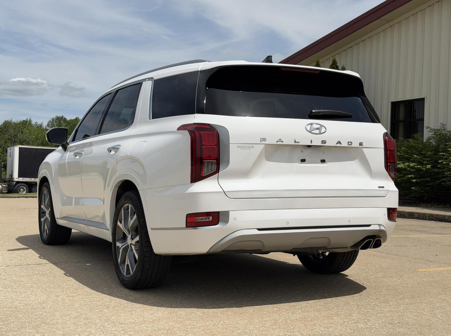 2021 WHITE /Tan Hyundai Palisade Limited AWD (KM8R5DHE1MU) with an 3.8L V6 engine, Automatic transmission, located at 2990 Old Orchard Rd., Jackson, MO, 63755, 37.354214, -89.612106 - 2021 Hyundai Palisade Limited 1-Owner 71xxx miles All Wheel Drive 3.8L V6 Automatic Leather 3rd Row Navigation Power/Heated/Cooled Seats Heated/Cooled Rear Seats Heated Steering Wheel Backup Camera Sunroof Bluetooth Remote Start Cruise Power Windows/Locks/Mirrors We have financing - Photo#14