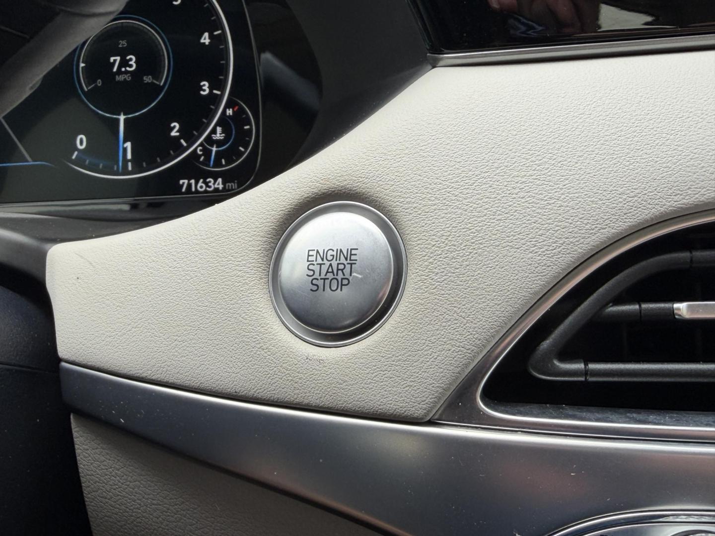 2021 WHITE /Tan Hyundai Palisade Limited AWD (KM8R5DHE1MU) with an 3.8L V6 engine, Automatic transmission, located at 2990 Old Orchard Rd., Jackson, MO, 63755, 37.354214, -89.612106 - 2021 Hyundai Palisade Limited 1-Owner 71xxx miles All Wheel Drive 3.8L V6 Automatic Leather 3rd Row Navigation Power/Heated/Cooled Seats Heated/Cooled Rear Seats Heated Steering Wheel Backup Camera Sunroof Bluetooth Remote Start Cruise Power Windows/Locks/Mirrors We have financing - Photo#32