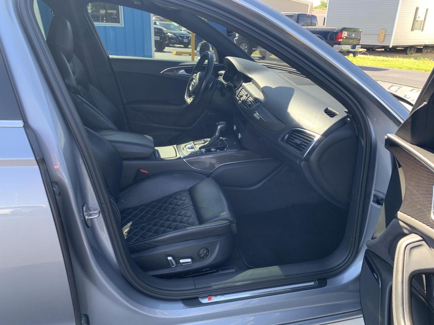 2017 GRAY /BLACK Audi S6 Premium plus (WAUFFAFC7HN) with an 4.0L V8 engine, Automatic transmission, located at 506 S. Kingshighway, Cape Girardeau, MO, 63703, (573) 235-5000, 37.294991, -89.553635 - 2017 Audi S6 Premium 72,xxx miles Heated Leather Seats Backup Cam Bluetooth Sunroof All Wheel Drive Remote Keyless Entry Push Button Start We have financing available and we accept trades! Fill out a credit application on our website or come by today! If you have any questions, give us a - Photo#11