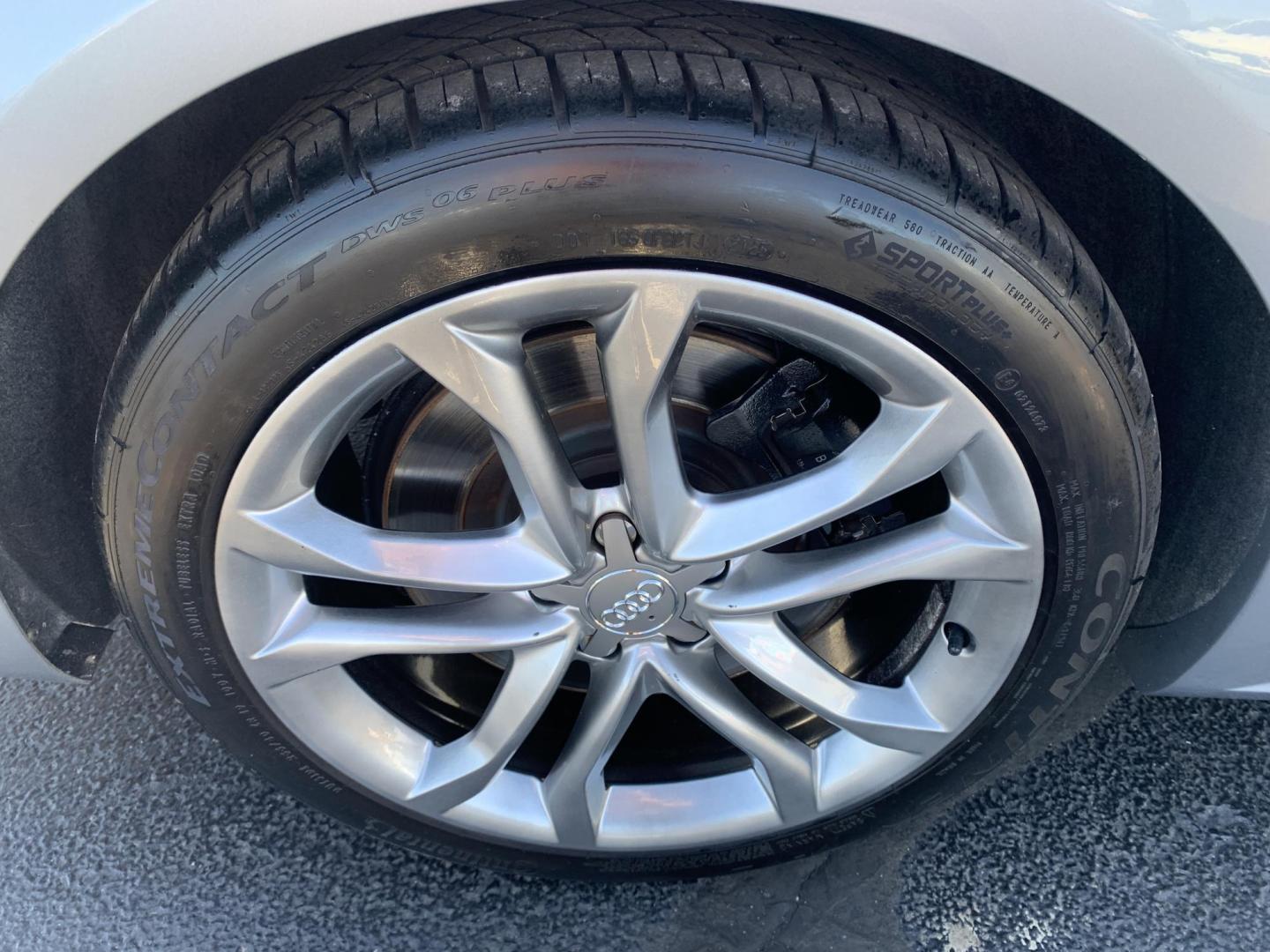 2017 GRAY /BLACK Audi S6 Premium plus (WAUFFAFC7HN) with an 4.0L V8 engine, Automatic transmission, located at 506 S. Kingshighway, Cape Girardeau, MO, 63703, (573) 235-5000, 37.294991, -89.553635 - 2017 Audi S6 Premium 72,xxx miles Heated Leather Seats Backup Cam Bluetooth Sunroof All Wheel Drive Remote Keyless Entry Push Button Start We have financing available and we accept trades! Fill out a credit application on our website or come by today! If you have any questions, give us a - Photo#32