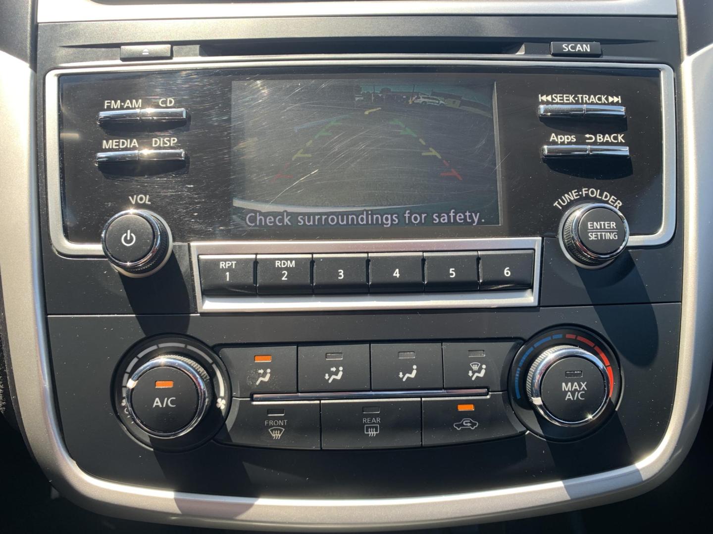 2016 SILVER /BLACK Nissan Altima 2.5 SL (1N4AL3AP9GN) with an 2.5L L4 DOHC 16V engine, Automatic transmission, located at 506 S. Kingshighway, Cape Girardeau, MO, 63703, (573) 235-5000, 37.294991, -89.553635 - 2016 Nissan Altima 2.5 SL 119,xxx miles One Owner Front Wheel Drive Cruise Backup Cam Power Windows/Locks/Mirrors We have financing available and we accept trades! Fill out a credit application on our website or come by today! If you have any questions, give us a call at (573) 235-5000 o - Photo#26