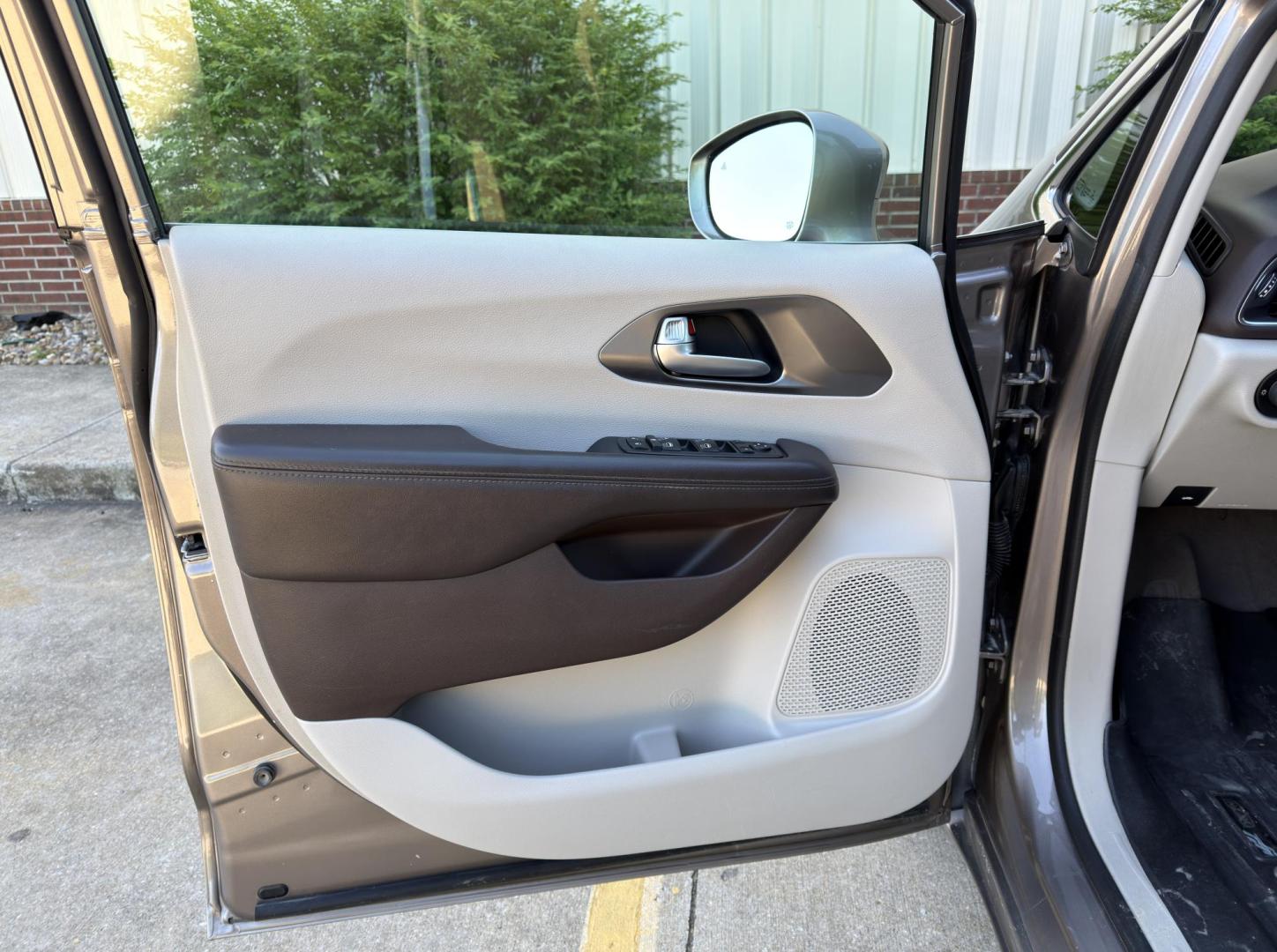 2017 TAN /Tan Chrysler Pacifica Touring-L Plus (2C4RC1EG9HR) with an 3.6L V6 engine, Automatic transmission, located at 2990 Old Orchard Rd., Jackson, MO, 63755, 37.354214, -89.612106 - 2017 Chrysler Pacifica Touring-L Plus 121xxx miles Front Wheel Drive 3.6L V6 Automatic Leather Stow 'N Go Navigation Rear Entertainment Power/Heated Seats Heated Rear Seats Heated Steering Wheel Backup Camera Bluetooth Remote Start Cruise Power Windows/Locks/Mirrors We have financin - Photo#16