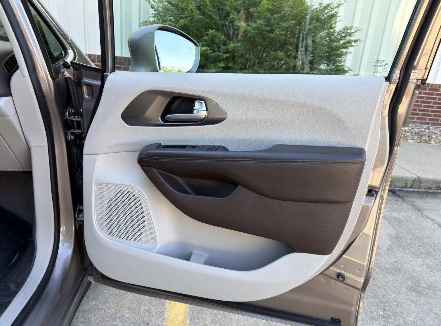 2017 TAN /Tan Chrysler Pacifica Touring-L Plus (2C4RC1EG9HR) with an 3.6L V6 engine, Automatic transmission, located at 2990 Old Orchard Rd., Jackson, MO, 63755, 37.354214, -89.612106 - 2017 Chrysler Pacifica Touring-L Plus 121xxx miles Front Wheel Drive 3.6L V6 Automatic Leather Stow 'N Go Navigation Rear Entertainment Power/Heated Seats Heated Rear Seats Heated Steering Wheel Backup Camera Bluetooth Remote Start Cruise Power Windows/Locks/Mirrors We have financin - Photo#18