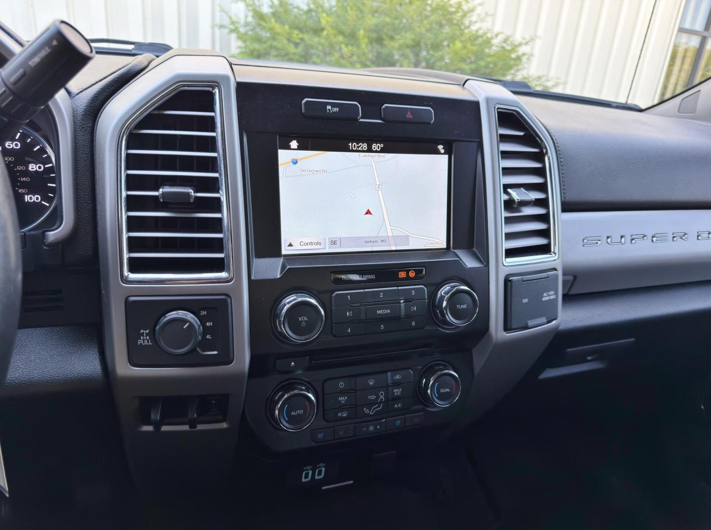 2017 WHITE /Black Ford F-250 SD Lariat SuperCab Long Bed 4WD (1FT7X2B62HE) with an 6.2L V8 engine, Automatic transmission, located at 2990 Old Orchard Rd., Jackson, MO, 63755, 37.354214, -89.612106 - 2017 Ford F-250 Super Duty Lariat 47xxx miles 4x4 6.2L V8 Automatic Leather Navigation Power/Heated/Cooled Seats Backup Camera Sunroof Bluetooth Remote Start Cruise Power Windows/Locks/Mirrors We have financing available and we accept trades! Fill out a credit application on our websit - Photo#32