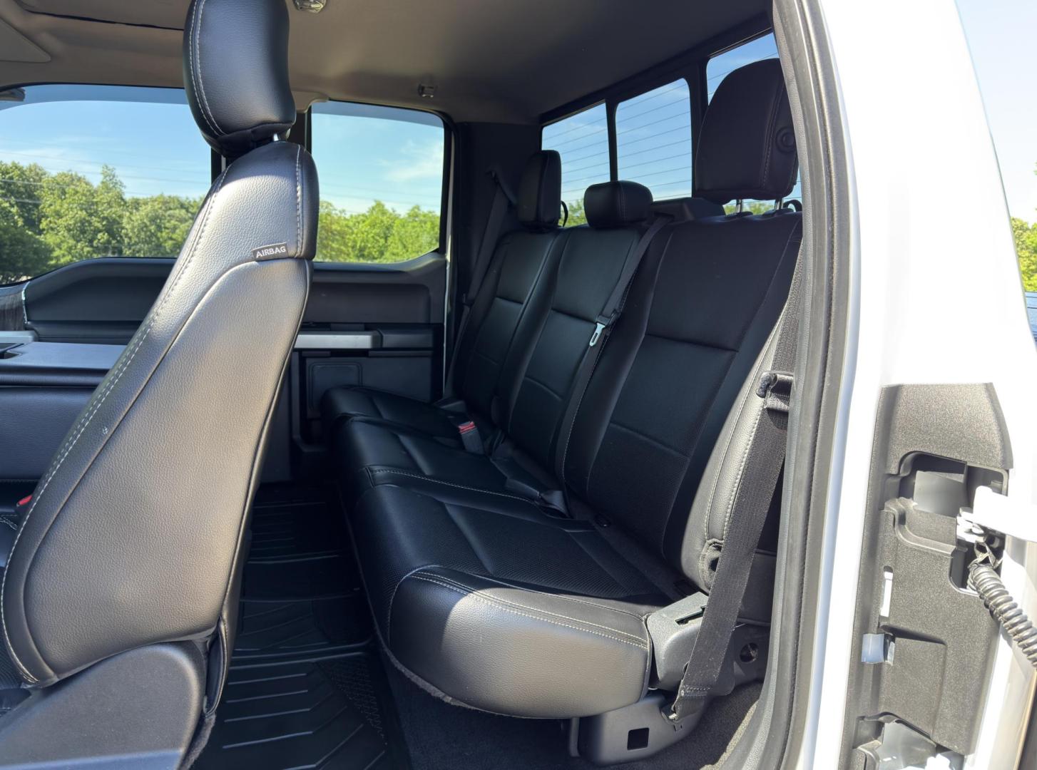 2017 WHITE /Black Ford F-250 SD Lariat SuperCab Long Bed 4WD (1FT7X2B62HE) with an 6.2L V8 engine, Automatic transmission, located at 2990 Old Orchard Rd., Jackson, MO, 63755, 37.354214, -89.612106 - 2017 Ford F-250 Super Duty Lariat 47xxx miles 4x4 6.2L V8 Automatic Leather Navigation Power/Heated/Cooled Seats Backup Camera Sunroof Bluetooth Remote Start Cruise Power Windows/Locks/Mirrors We have financing available and we accept trades! Fill out a credit application on our websit - Photo#20