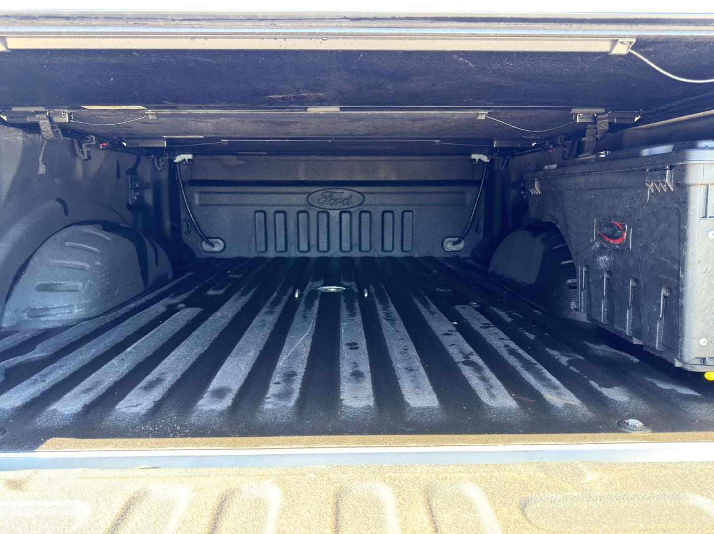 2017 WHITE /Black Ford F-250 SD Lariat SuperCab Long Bed 4WD (1FT7X2B62HE) with an 6.2L V8 engine, Automatic transmission, located at 2990 Old Orchard Rd., Jackson, MO, 63755, 37.354214, -89.612106 - 2017 Ford F-250 Super Duty Lariat 47xxx miles 4x4 6.2L V8 Automatic Leather Navigation Power/Heated/Cooled Seats Backup Camera Sunroof Bluetooth Remote Start Cruise Power Windows/Locks/Mirrors We have financing available and we accept trades! Fill out a credit application on our websit - Photo#25