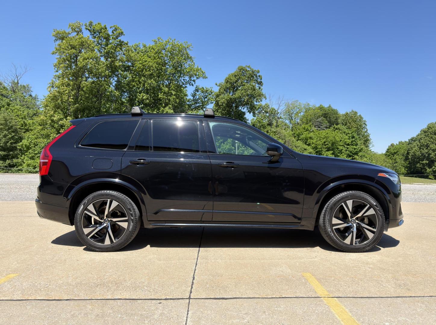 2020 BLACK /Black Volvo XC90 T6 R-Design AWD (YV4A22PMXL1) with an 2.0L 4 Cyl. engine, Automatic transmission, located at 2990 Old Orchard Rd., Jackson, MO, 63755, 37.354214, -89.612106 - 2020 Volvo XC90 T6 R-Design 70xxx miles All Wheel Drive 2.0L 4 Cyl. Automatic Leather 3rd Row Navigation Power/Heated Seats Heated Rear Seats Heated Steering Wheel Backup Camera Sunroof Bluetooth Heads Up Display Cruise Power Windows/Locks/Mirrors We have financing available and we - Photo#10