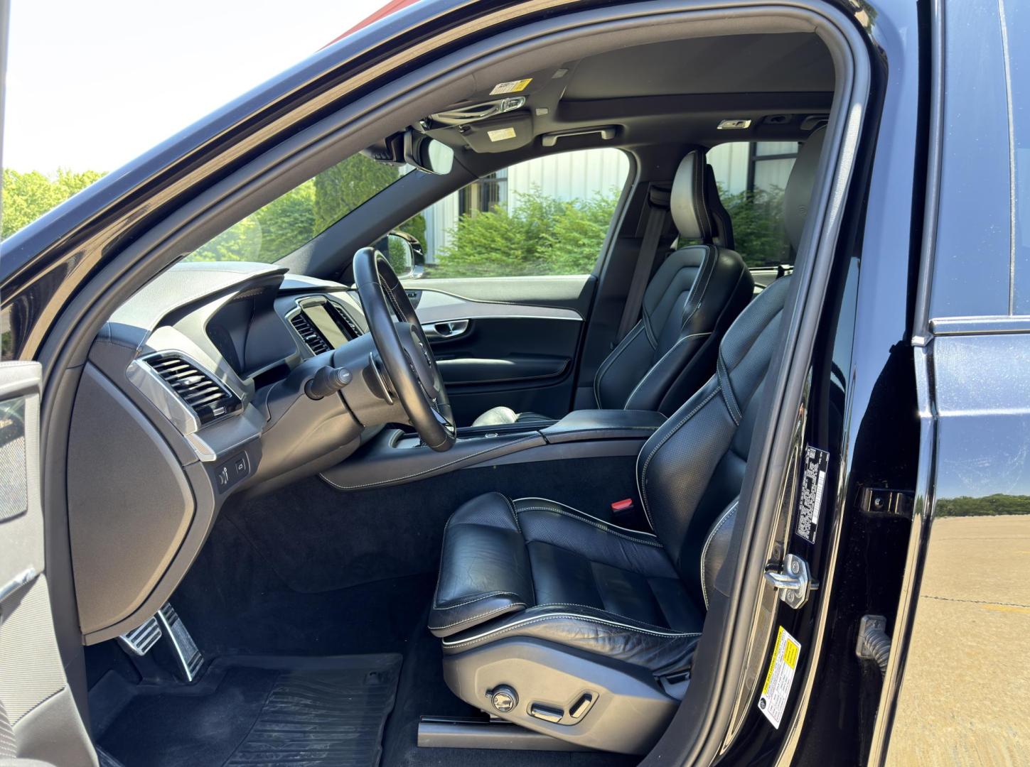 2020 BLACK /Black Volvo XC90 T6 R-Design AWD (YV4A22PMXL1) with an 2.0L 4 Cyl. engine, Automatic transmission, located at 2990 Old Orchard Rd., Jackson, MO, 63755, 37.354214, -89.612106 - 2020 Volvo XC90 T6 R-Design 70xxx miles All Wheel Drive 2.0L 4 Cyl. Automatic Leather 3rd Row Navigation Power/Heated Seats Heated Rear Seats Heated Steering Wheel Backup Camera Sunroof Bluetooth Heads Up Display Cruise Power Windows/Locks/Mirrors We have financing available and we - Photo#16