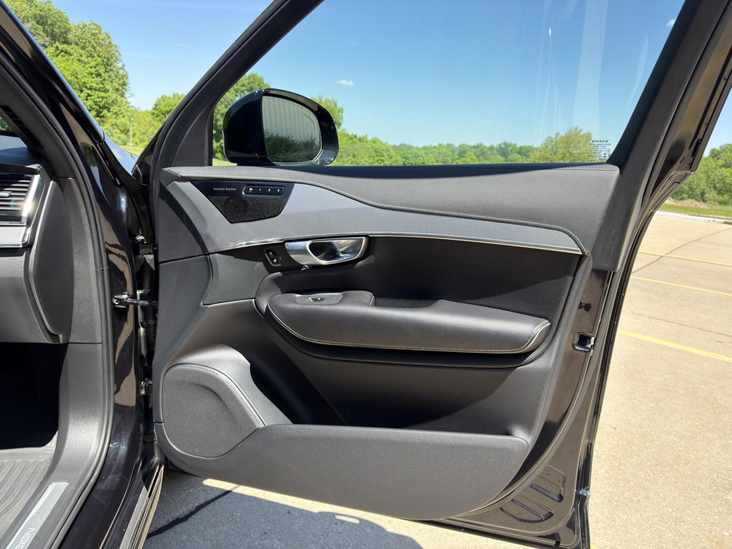 2020 BLACK /Black Volvo XC90 T6 R-Design AWD (YV4A22PMXL1) with an 2.0L 4 Cyl. engine, Automatic transmission, located at 2990 Old Orchard Rd., Jackson, MO, 63755, 37.354214, -89.612106 - 2020 Volvo XC90 T6 R-Design 70xxx miles All Wheel Drive 2.0L 4 Cyl. Automatic Leather 3rd Row Navigation Power/Heated Seats Heated Rear Seats Heated Steering Wheel Backup Camera Sunroof Bluetooth Heads Up Display Cruise Power Windows/Locks/Mirrors We have financing available and we - Photo#17