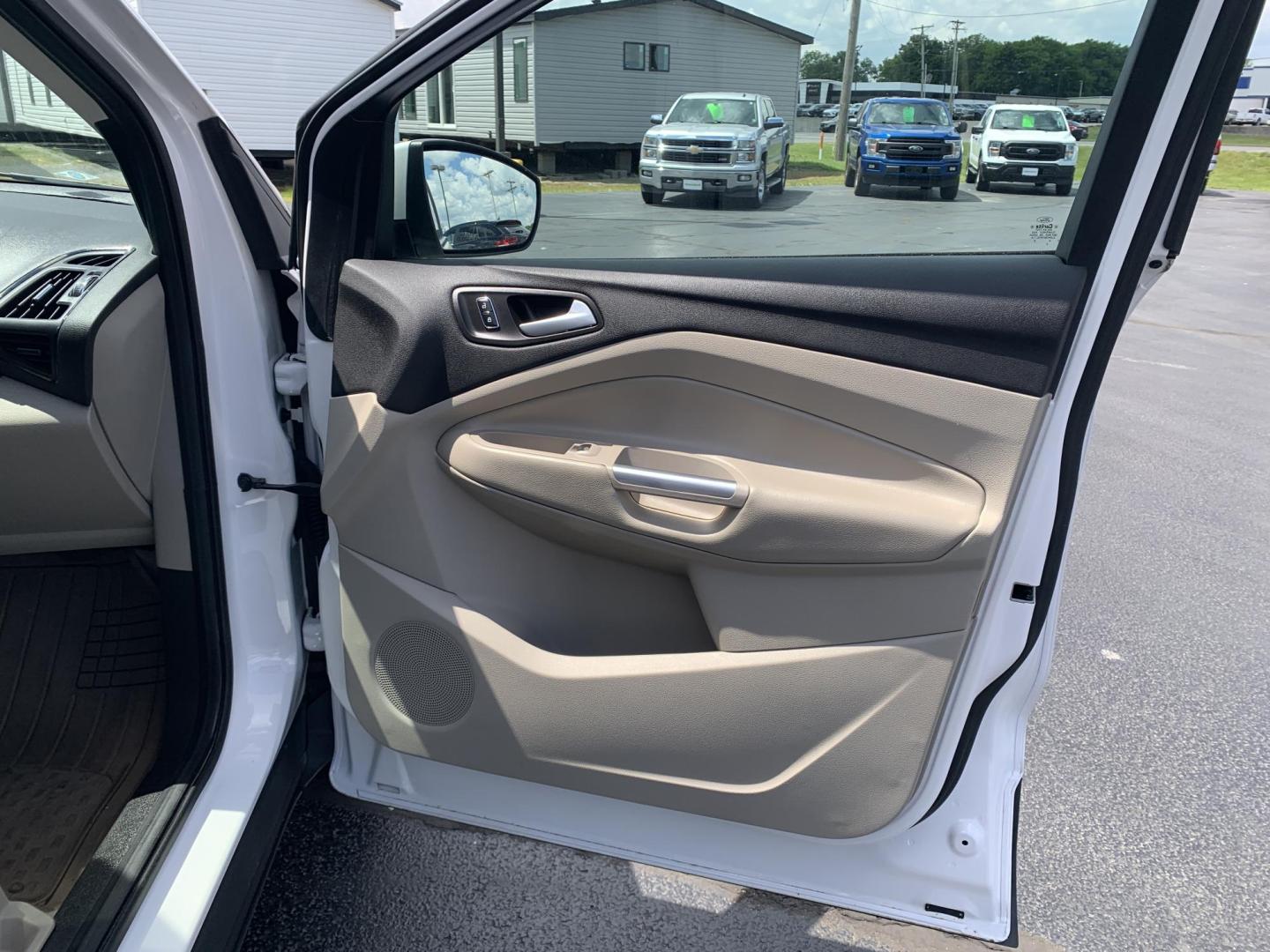 2014 WHITE /TAN Ford Escape Titanium 4WD (1FMCU9J92EU) with an 2.0L L4 DOHC 16V engine, Automatic transmission, located at 506 S. Kingshighway, Cape Girardeau, MO, 63703, (573) 235-5000, 37.294991, -89.553635 - 2014 Ford Escape Titanium 4WD 115,xxx miles Heated Seats Power Seat Sunroof 4WD Backup Cam Leather Keyless Entry Remote Start Power Windows/Locks/Mirrors We have financing available and we accept trades! Fill out a credit application on our website or come by today! If you have any q - Photo#11