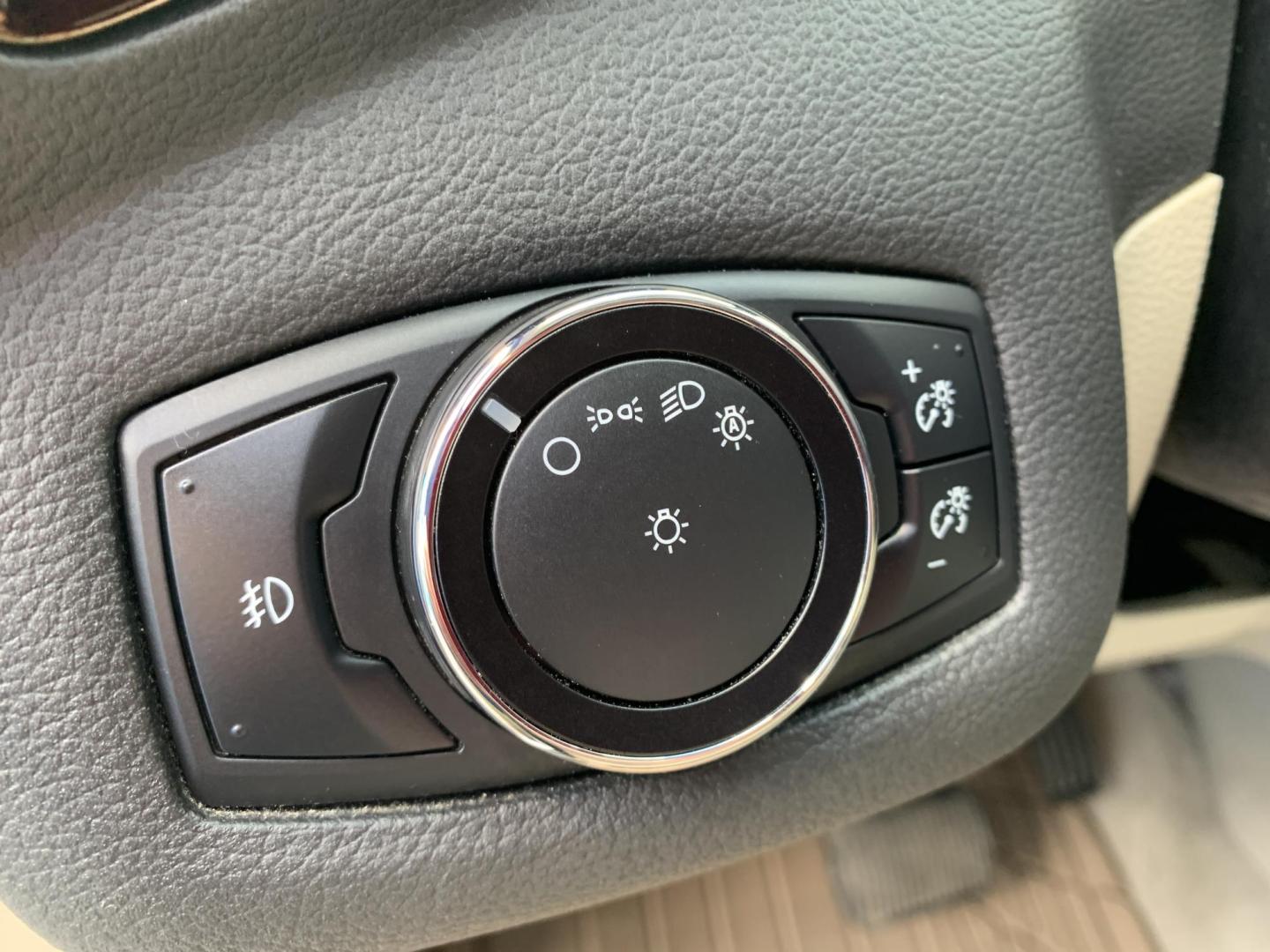 2014 WHITE /TAN Ford Escape Titanium 4WD (1FMCU9J92EU) with an 2.0L L4 DOHC 16V engine, Automatic transmission, located at 506 S. Kingshighway, Cape Girardeau, MO, 63703, (573) 235-5000, 37.294991, -89.553635 - 2014 Ford Escape Titanium 4WD 115,xxx miles Heated Seats Power Seat Sunroof 4WD Backup Cam Leather Keyless Entry Remote Start Power Windows/Locks/Mirrors We have financing available and we accept trades! Fill out a credit application on our website or come by today! If you have any q - Photo#21