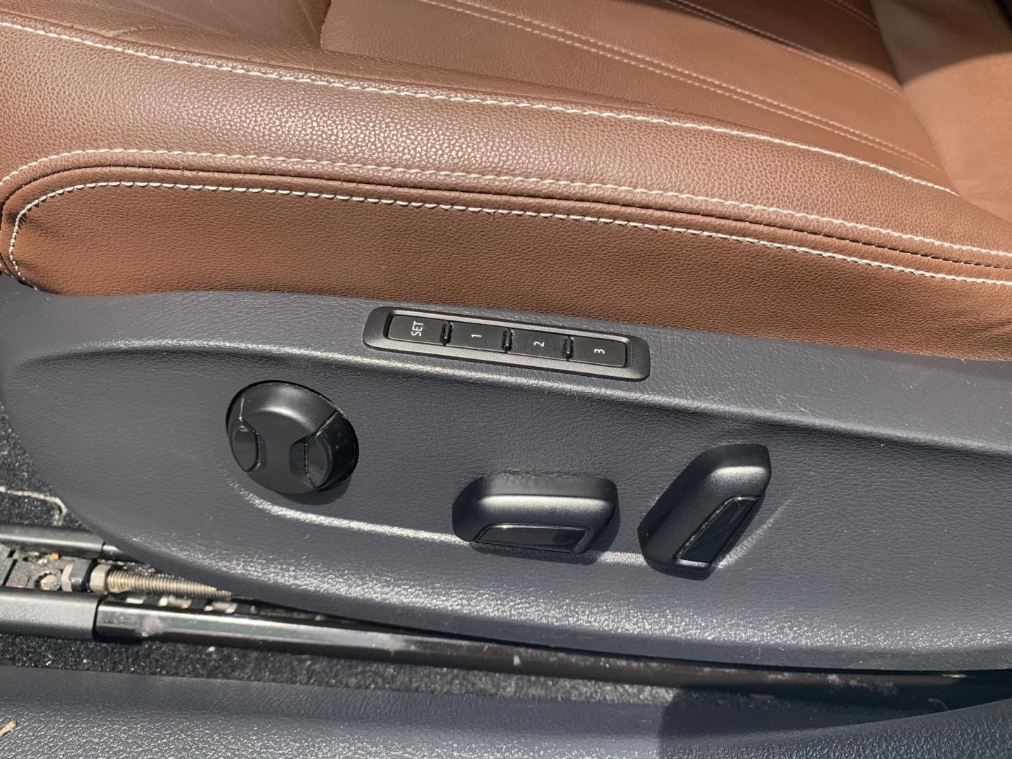 2022 WHITE /BROWN Volkswagen Passat Passat Limited Edition (1VWBA7A36NC) with an 2.0L L4 DOHC 16V engine, Automatic transmission, located at 506 S. Kingshighway, Cape Girardeau, MO, 63703, (573) 235-5000, 37.294991, -89.553635 - 2022 Volkswagen Passat Limited Edition 118,xxx Miles One Owner Leather Seats Power Seat Heated Seats Sunroof Backup Cam BlueTooth Front Wheel Drive Keyless Entry Remote Start We have financing available and we accept trades! Fill out a credit application on our website or come by today! - Photo#20