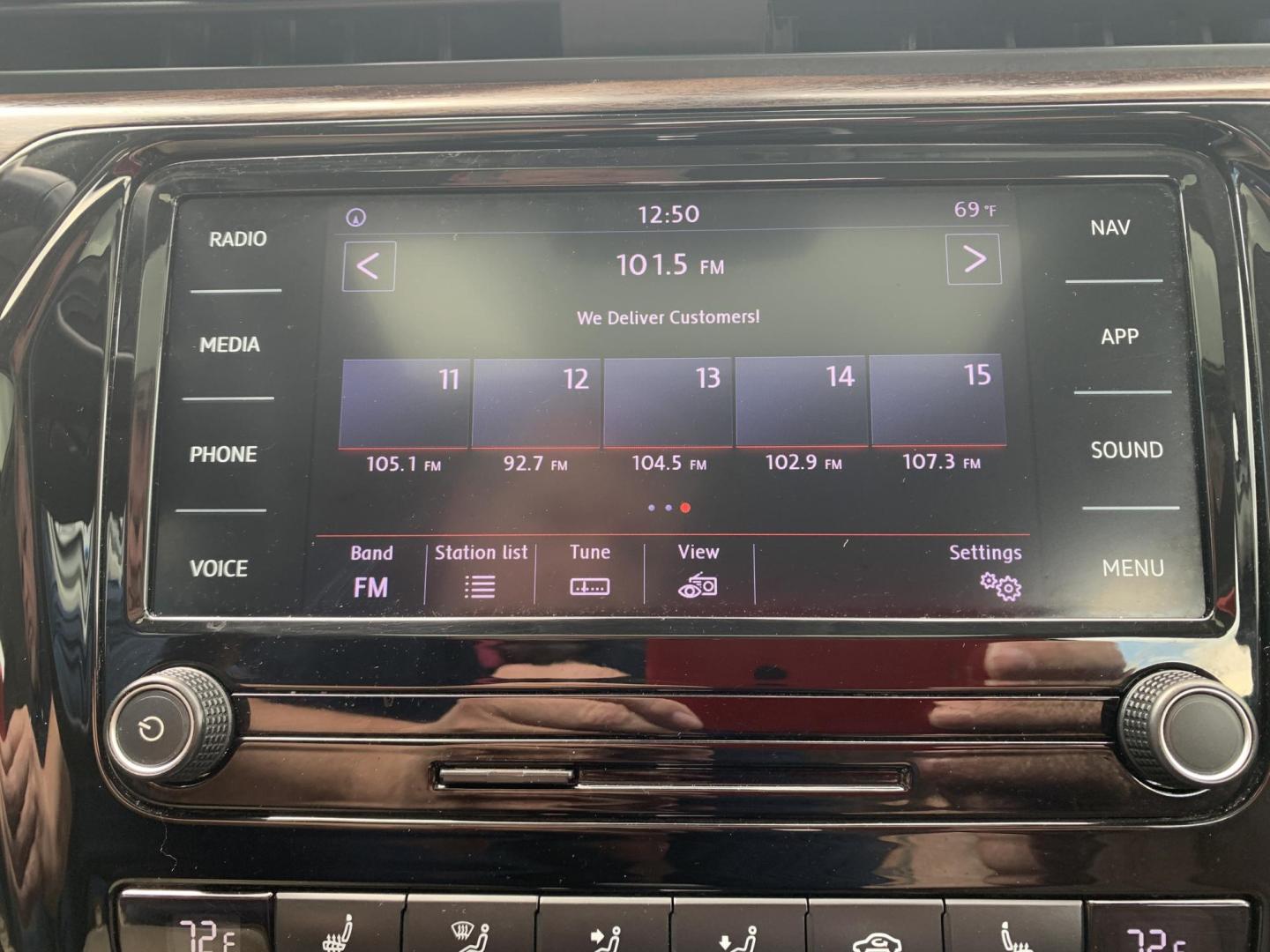 2022 WHITE /BROWN Volkswagen Passat Passat Limited Edition (1VWBA7A36NC) with an 2.0L L4 DOHC 16V engine, Automatic transmission, located at 506 S. Kingshighway, Cape Girardeau, MO, 63703, (573) 235-5000, 37.294991, -89.553635 - 2022 Volkswagen Passat Limited Edition 118,xxx Miles One Owner Leather Seats Power Seat Heated Seats Sunroof Backup Cam BlueTooth Front Wheel Drive Keyless Entry Remote Start We have financing available and we accept trades! Fill out a credit application on our website or come by today! - Photo#27