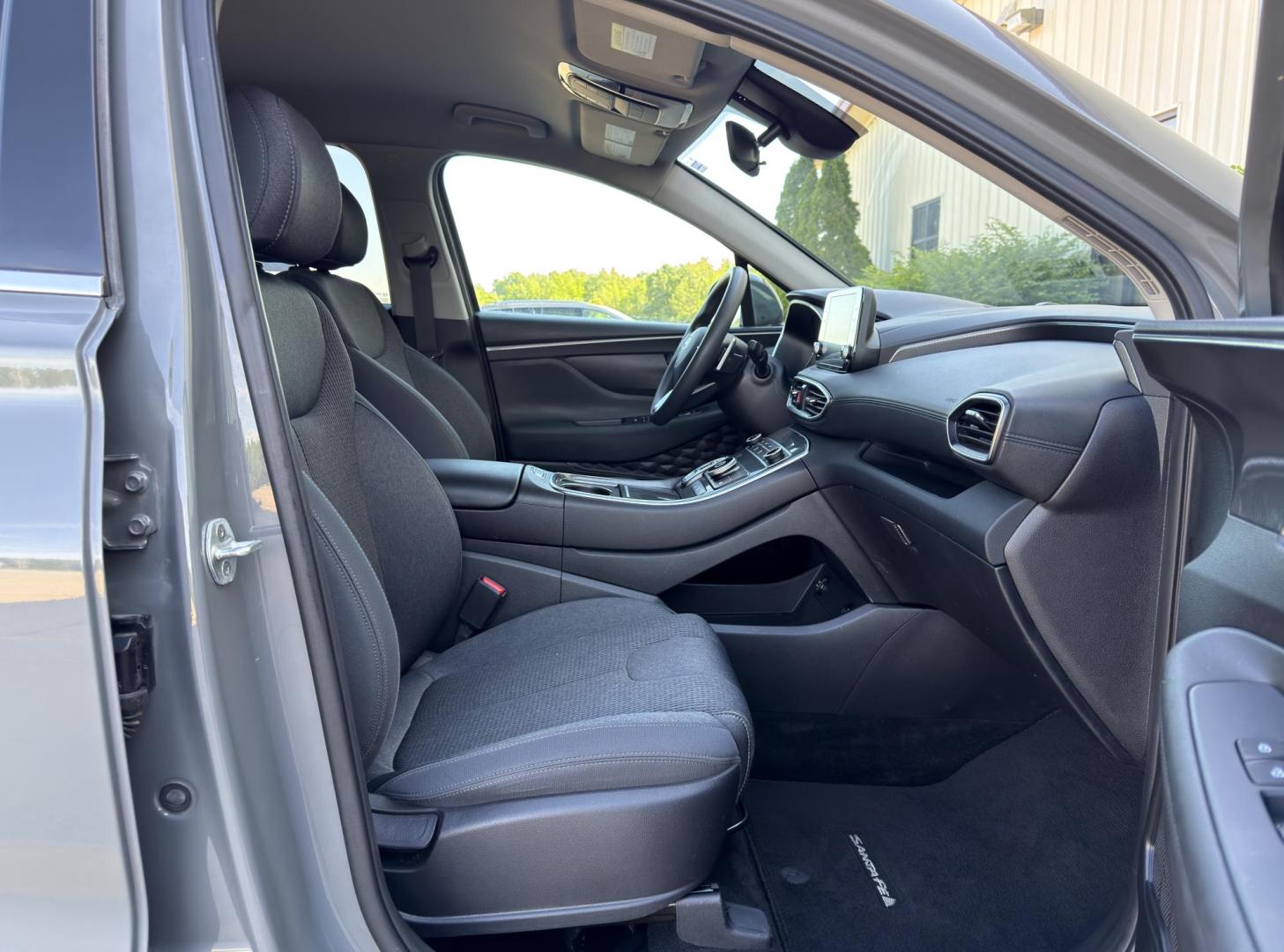 2021 GRAY /Black Hyundai Santa Fe SEL (5NMS24AJ4MH) with an 2.5L 4 Cyl. engine, Automatic transmission, located at 2990 Old Orchard Rd., Jackson, MO, 63755, 37.354214, -89.612106 - ** SALVAGE TITLE ** 2021 Hyundai Santa Fe SEL 1-Owner 93xxx miles Front Wheel Drive 2.5L 4 Cyl. Automatic Backup Camera Power Driver Seat Heated Seats Bluetooth Remote Start Cruise Power Windows/Locks/Mirrors We have financing available and we accept trades! Fill out a credit applicati - Photo#16