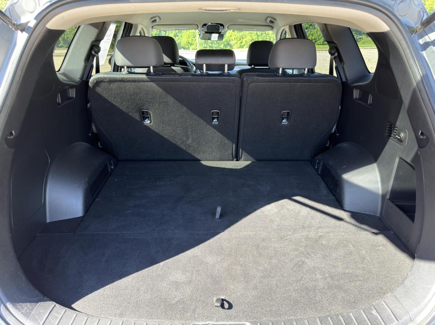 2021 GRAY /Black Hyundai Santa Fe SEL (5NMS24AJ4MH) with an 2.5L 4 Cyl. engine, Automatic transmission, located at 2990 Old Orchard Rd., Jackson, MO, 63755, 37.354214, -89.612106 - ** SALVAGE TITLE ** 2021 Hyundai Santa Fe SEL 1-Owner 93xxx miles Front Wheel Drive 2.5L 4 Cyl. Automatic Backup Camera Power Driver Seat Heated Seats Bluetooth Remote Start Cruise Power Windows/Locks/Mirrors We have financing available and we accept trades! Fill out a credit applicati - Photo#20
