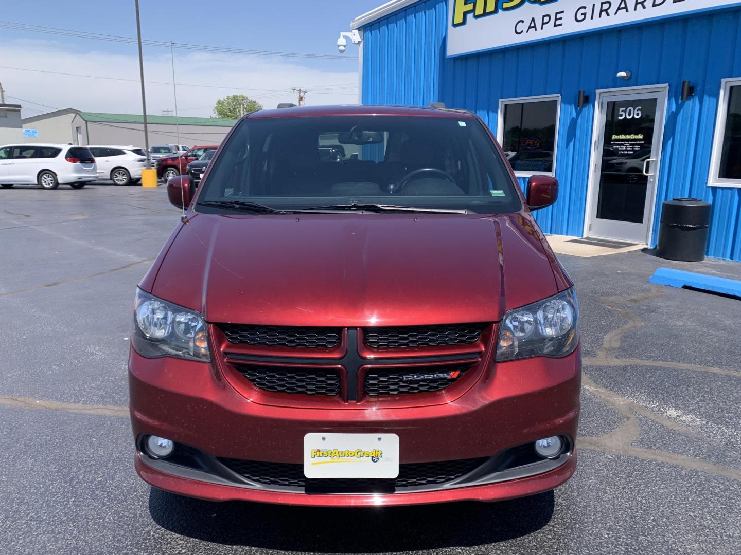 2017 MAROON /BLACK Dodge Grand Caravan GT (2C4RDGEG8HR) with an 3.6L V6 DOHC 24V engine, Automatic transmission, located at 506 S. Kingshighway, Cape Girardeau, MO, 63703, (573) 235-5000, 37.294991, -89.553635 - 2017 Dodge Grand Caravan GT 144,xxx miles Bluetooth Heated Leather Seats Heated Steering Wheel Front Wheel Drive Power Sliding Doors Backup Camera We have financing available and we accept trades! Fill out a credit application on our website or come by today! If you have any questions, gi - Photo#1