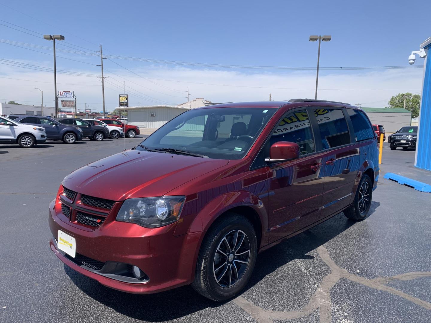 2017 MAROON /BLACK Dodge Grand Caravan GT (2C4RDGEG8HR) with an 3.6L V6 DOHC 24V engine, Automatic transmission, located at 506 S. Kingshighway, Cape Girardeau, MO, 63703, (573) 235-5000, 37.294991, -89.553635 - 2017 Dodge Grand Caravan GT 144,xxx miles Bluetooth Heated Leather Seats Heated Steering Wheel Front Wheel Drive Power Sliding Doors Backup Camera We have financing available and we accept trades! Fill out a credit application on our website or come by today! If you have any questions, gi - Photo#2