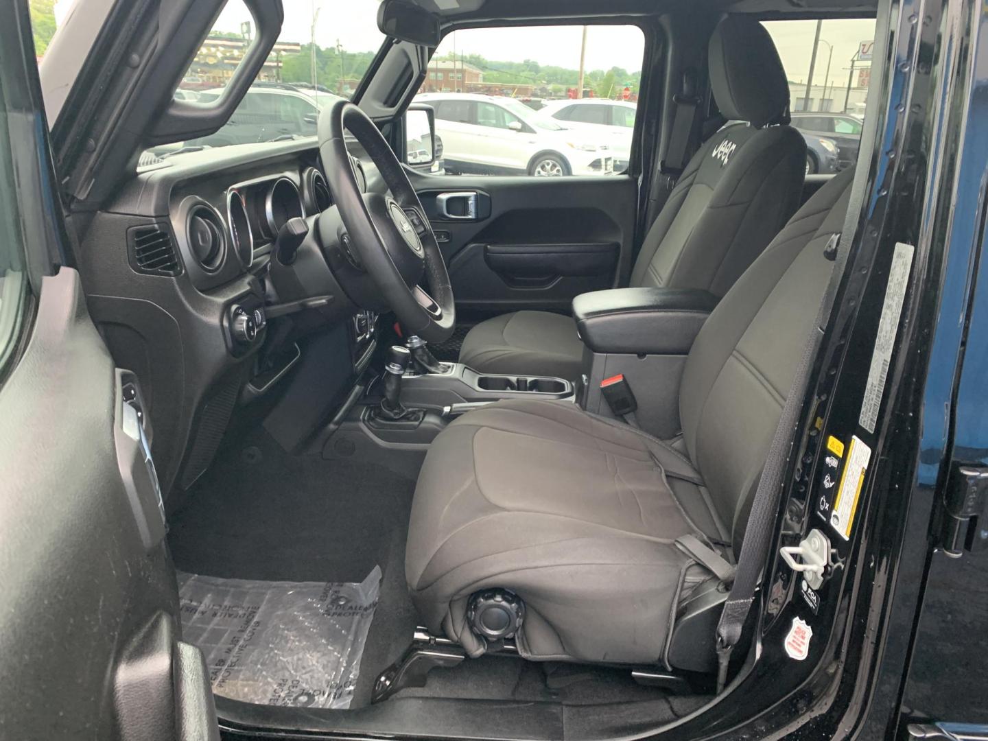 2023 BLACK /BLACK Jeep Gladiator Sport (1C6HJTAG5PL) with an 3.6L V6 DOHC 24V engine, Automatic transmission, located at 506 S. Kingshighway, Cape Girardeau, MO, 63703, (573) 235-5000, 37.294991, -89.553635 - 2023 Jeep Gladiator Sport 63,xxx miles Power Windows Removable Hardtop Cruise Bluetooth Power Mirros Backup Cam Keyless Entry Remote Start We have financing available and we accept trades! Fill out a credit application on our website or come by today! If you have any questions, give us - Photo#18