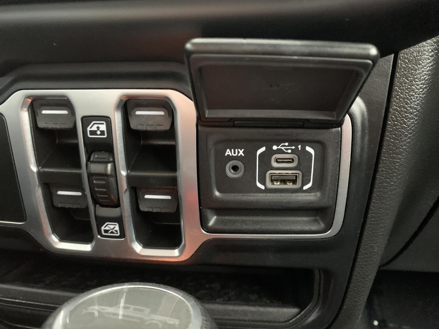 2023 BLACK /BLACK Jeep Gladiator Sport (1C6HJTAG5PL) with an 3.6L V6 DOHC 24V engine, Automatic transmission, located at 506 S. Kingshighway, Cape Girardeau, MO, 63703, (573) 235-5000, 37.294991, -89.553635 - 2023 Jeep Gladiator Sport 63,xxx miles Power Windows Removable Hardtop Cruise Bluetooth Power Mirros Backup Cam Keyless Entry Remote Start We have financing available and we accept trades! Fill out a credit application on our website or come by today! If you have any questions, give us - Photo#29