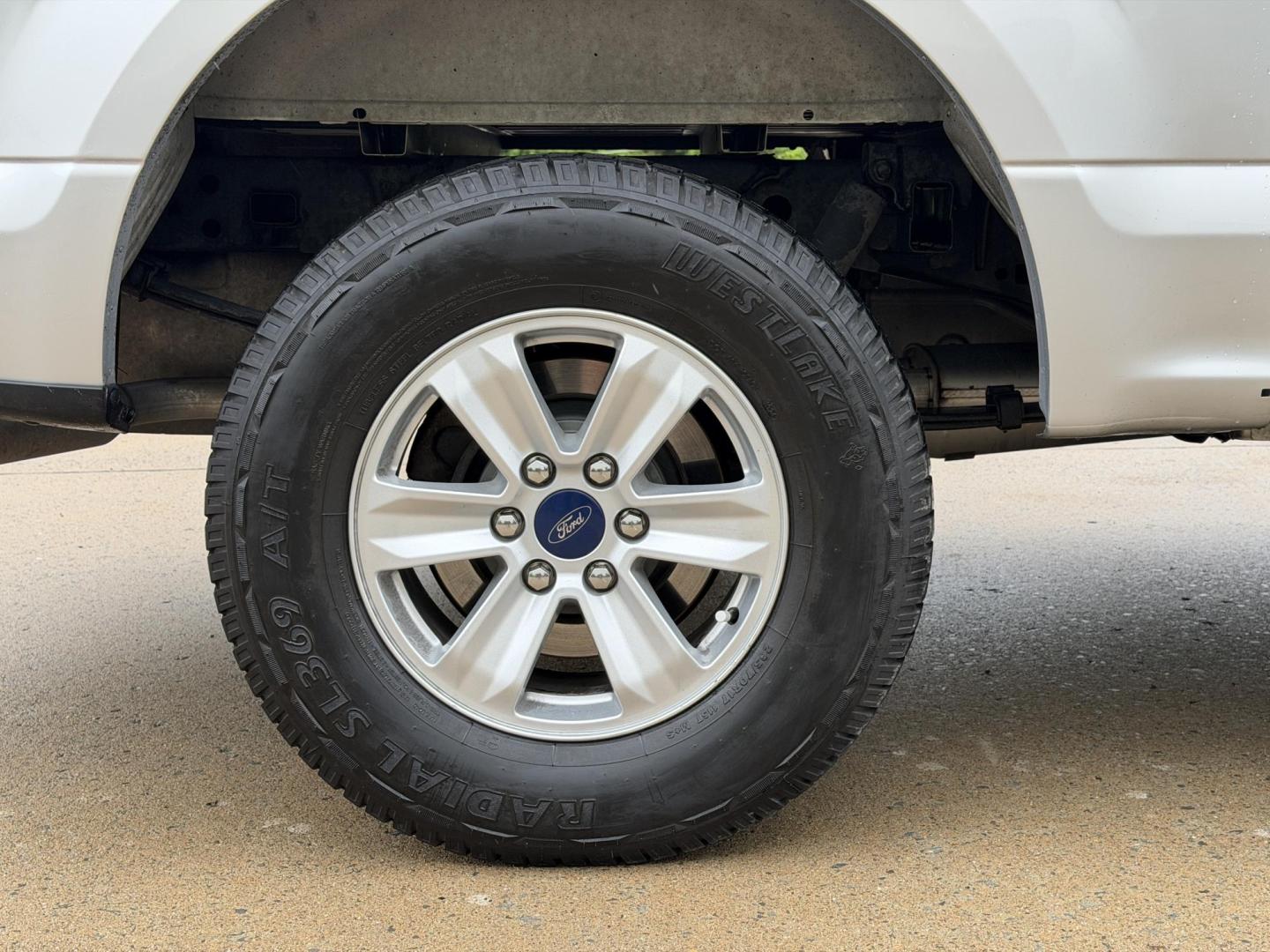 2017 SILVER /Gray Ford F-150 XLT SuperCrew 6.5-ft. Bed 4WD (1FTEW1EG5HF) with an 3.5L V6 TURBO engine, Automatic transmission, located at 2990 Old Orchard Rd., Jackson, MO, 63755, 37.354214, -89.612106 - 2017 Ford F-150 XLT 118xxx miles 4x4 3.5L V6 Automatic Backup Camera Bluetooth Remote Start Cruise Power Windows/Locks/Mirrors We have financing available and we accept trades! Fill out a credit application on our website or come by today! If you have any questions, give us a call at (573 - Photo#35