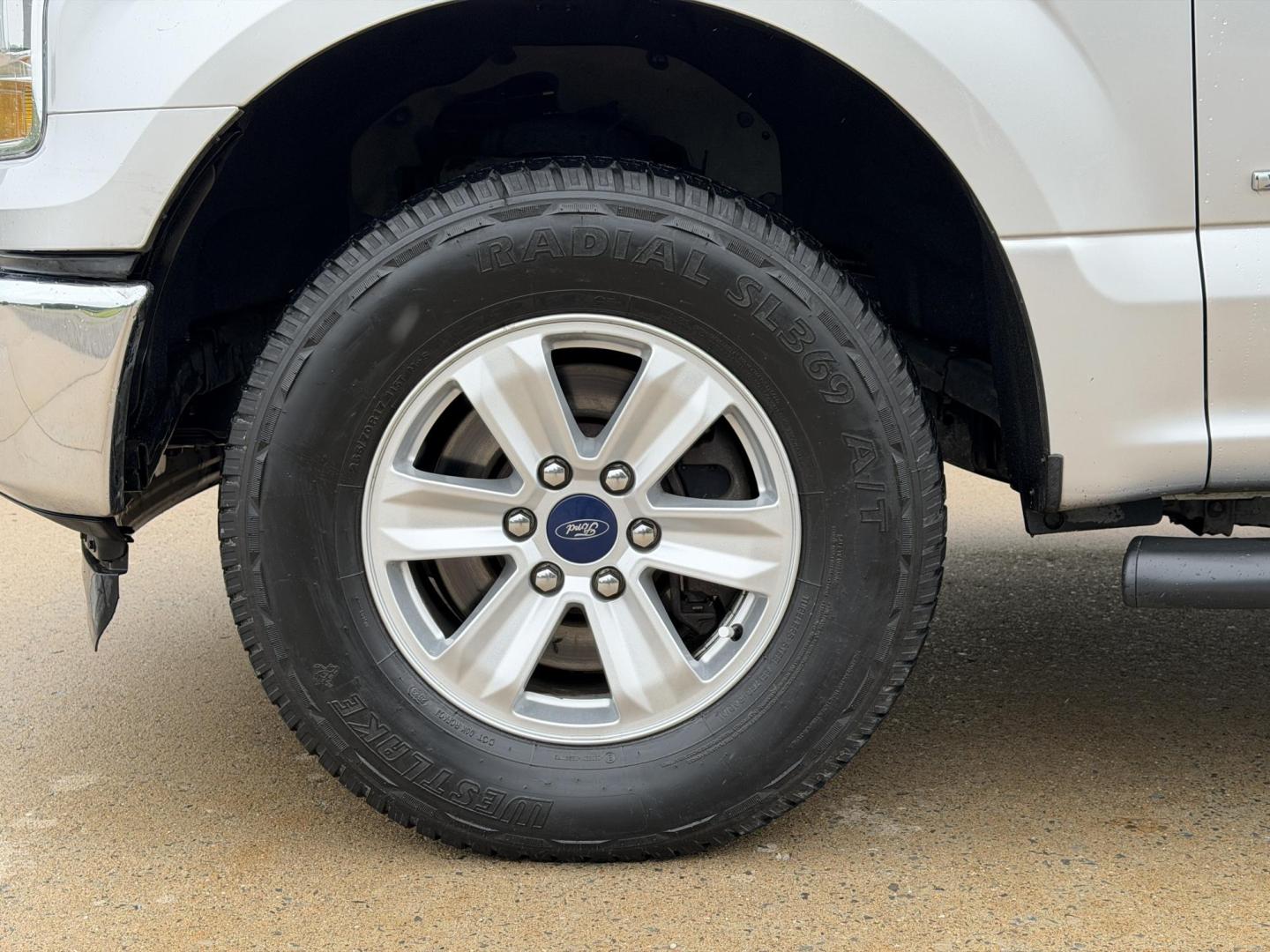2017 SILVER /Gray Ford F-150 XLT SuperCrew 6.5-ft. Bed 4WD (1FTEW1EG5HF) with an 3.5L V6 TURBO engine, Automatic transmission, located at 2990 Old Orchard Rd., Jackson, MO, 63755, 37.354214, -89.612106 - 2017 Ford F-150 XLT 118xxx miles 4x4 3.5L V6 Automatic Backup Camera Bluetooth Remote Start Cruise Power Windows/Locks/Mirrors We have financing available and we accept trades! Fill out a credit application on our website or come by today! If you have any questions, give us a call at (573 - Photo#33