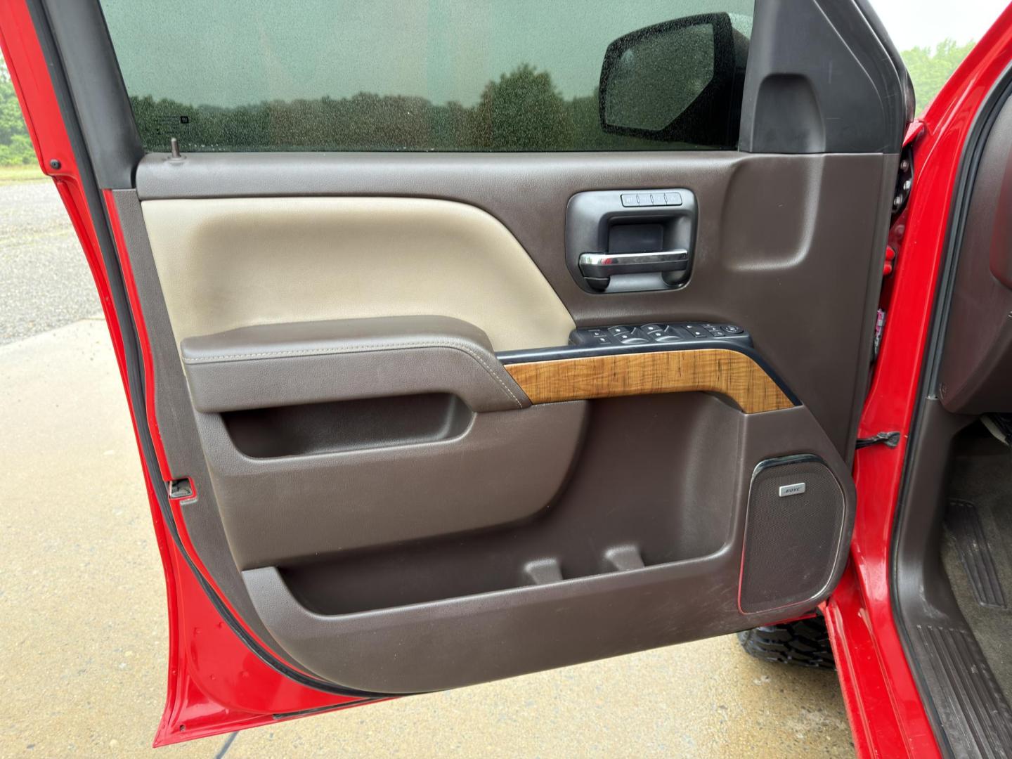 2017 RED /Tan GMC Sierra 1500 SLT Crew Cab 4WD (3GTU2NEC3HG) with an 5.3L V8 engine, Automatic transmission, located at 2990 Old Orchard Rd., Jackson, MO, 63755, 37.354214, -89.612106 - 2017 GMC Sierra 1500 SLT 160xxx miles 4x4 5.3L V8 Automatic Leather Navigation Power/Heated Seats Heated Steering Wheel Backup Camera Bluetooth Remote Start Cruise Power Windows/Locks/Mirrors We have financing available and we accept trades! Fill out a credit application on our website - Photo#14