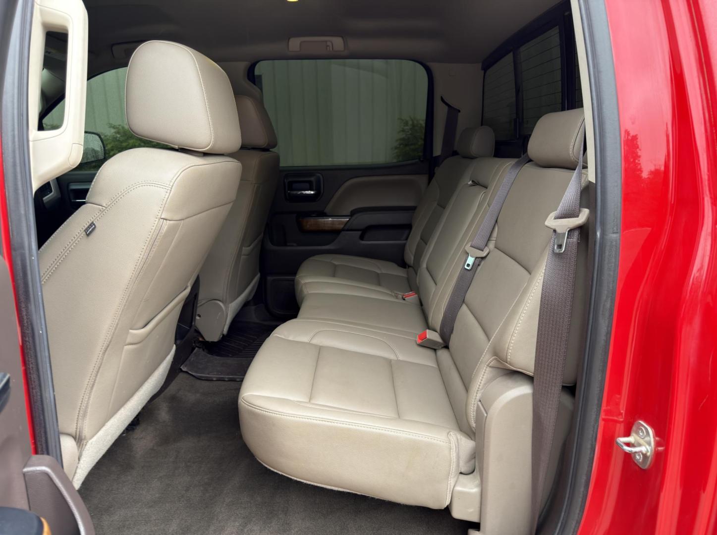2017 RED /Tan GMC Sierra 1500 SLT Crew Cab 4WD (3GTU2NEC3HG) with an 5.3L V8 engine, Automatic transmission, located at 2990 Old Orchard Rd., Jackson, MO, 63755, 37.354214, -89.612106 - 2017 GMC Sierra 1500 SLT 160xxx miles 4x4 5.3L V8 Automatic Leather Navigation Power/Heated Seats Heated Steering Wheel Backup Camera Bluetooth Remote Start Cruise Power Windows/Locks/Mirrors We have financing available and we accept trades! Fill out a credit application on our website - Photo#18