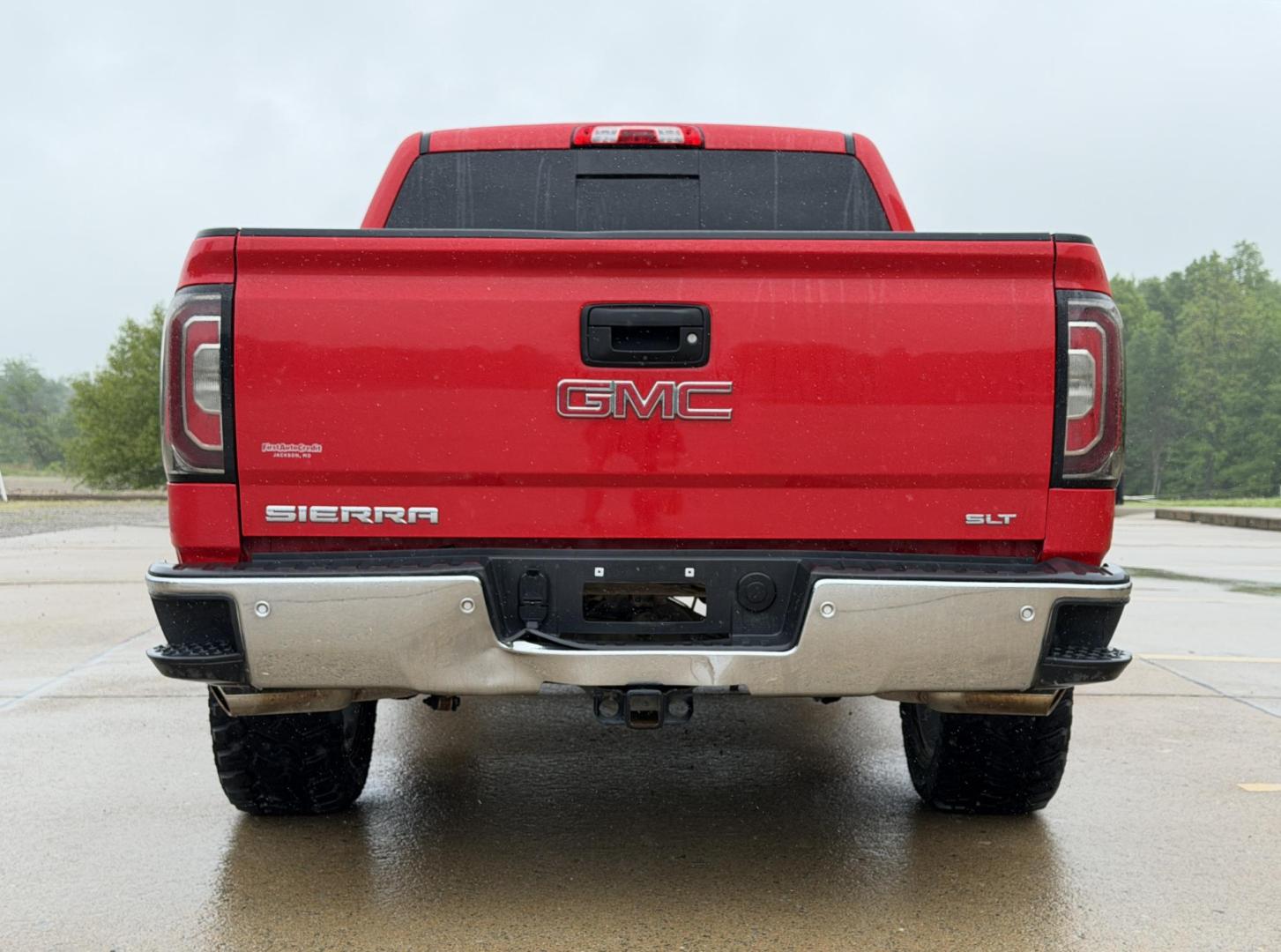2017 RED /Tan GMC Sierra 1500 SLT Crew Cab 4WD (3GTU2NEC3HG) with an 5.3L V8 engine, Automatic transmission, located at 2990 Old Orchard Rd., Jackson, MO, 63755, 37.354214, -89.612106 - 2017 GMC Sierra 1500 SLT 160xxx miles 4x4 5.3L V8 Automatic Leather Navigation Power/Heated Seats Heated Steering Wheel Backup Camera Bluetooth Remote Start Cruise Power Windows/Locks/Mirrors We have financing available and we accept trades! Fill out a credit application on our website - Photo#12