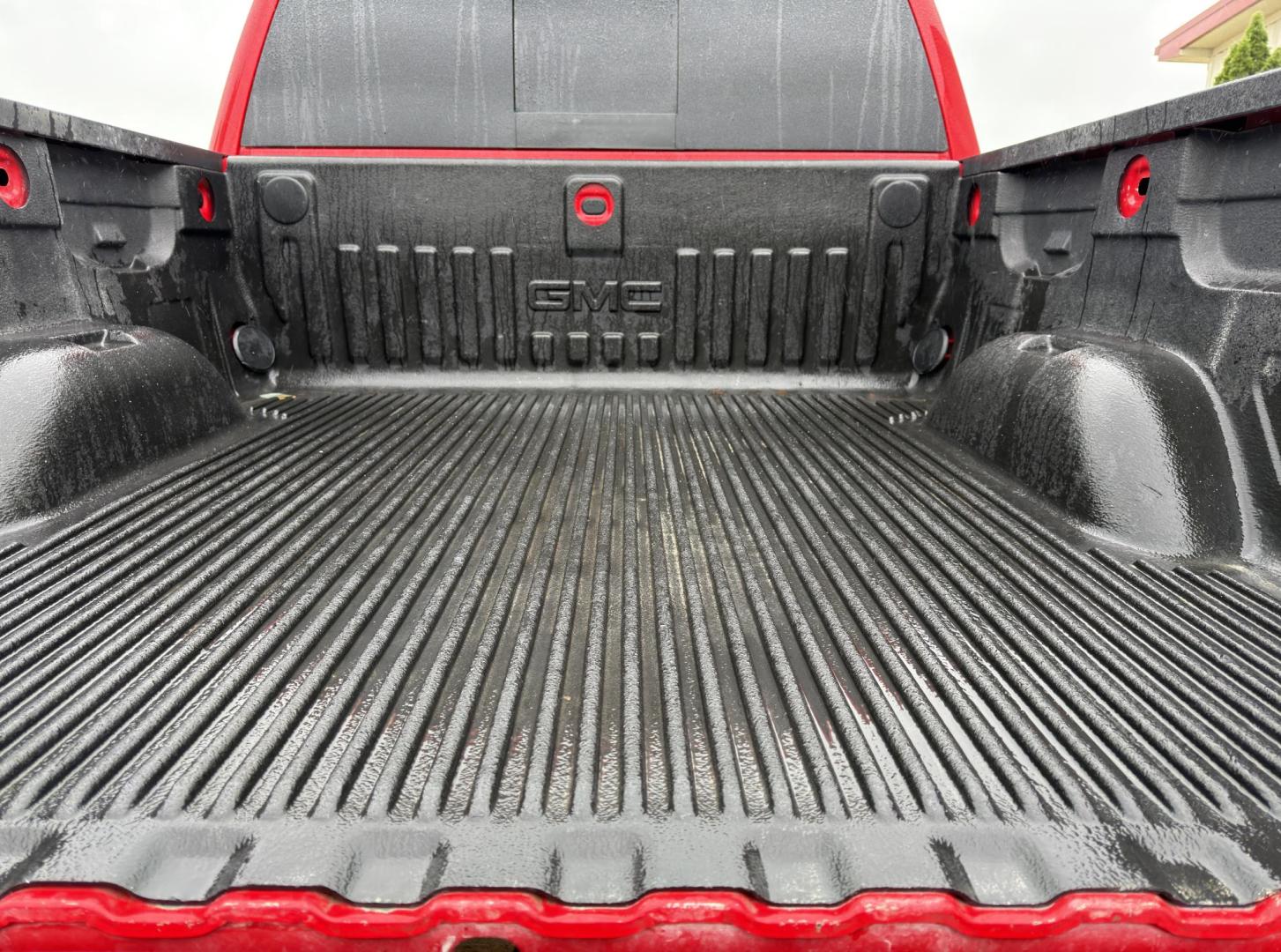 2017 RED /Tan GMC Sierra 1500 SLT Crew Cab 4WD (3GTU2NEC3HG) with an 5.3L V8 engine, Automatic transmission, located at 2990 Old Orchard Rd., Jackson, MO, 63755, 37.354214, -89.612106 - 2017 GMC Sierra 1500 SLT 160xxx miles 4x4 5.3L V8 Automatic Leather Navigation Power/Heated Seats Heated Steering Wheel Backup Camera Bluetooth Remote Start Cruise Power Windows/Locks/Mirrors We have financing available and we accept trades! Fill out a credit application on our website - Photo#21