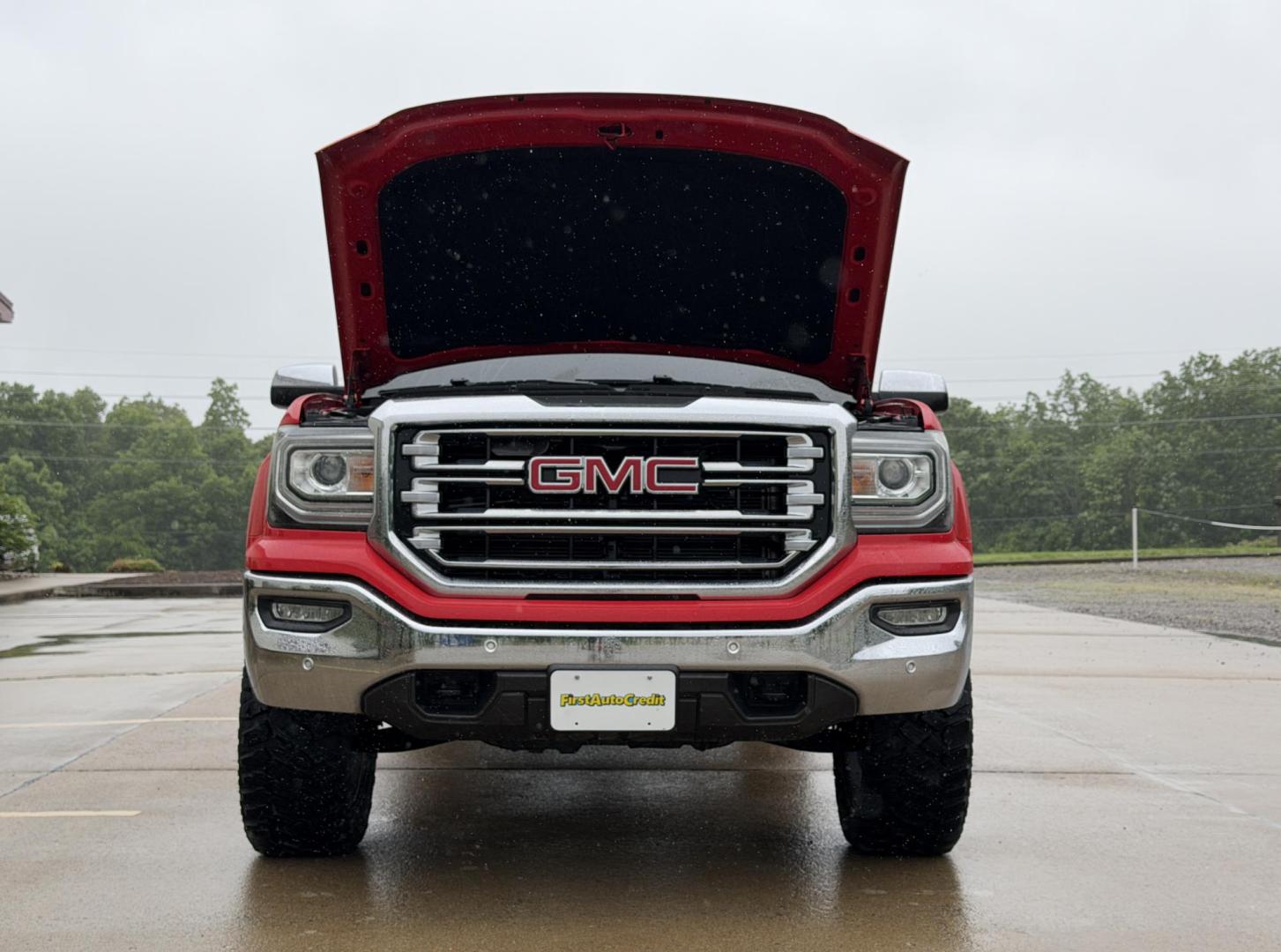2017 RED /Tan GMC Sierra 1500 SLT Crew Cab 4WD (3GTU2NEC3HG) with an 5.3L V8 engine, Automatic transmission, located at 2990 Old Orchard Rd., Jackson, MO, 63755, 37.354214, -89.612106 - 2017 GMC Sierra 1500 SLT 160xxx miles 4x4 5.3L V8 Automatic Leather Navigation Power/Heated Seats Heated Steering Wheel Backup Camera Bluetooth Remote Start Cruise Power Windows/Locks/Mirrors We have financing available and we accept trades! Fill out a credit application on our website - Photo#32