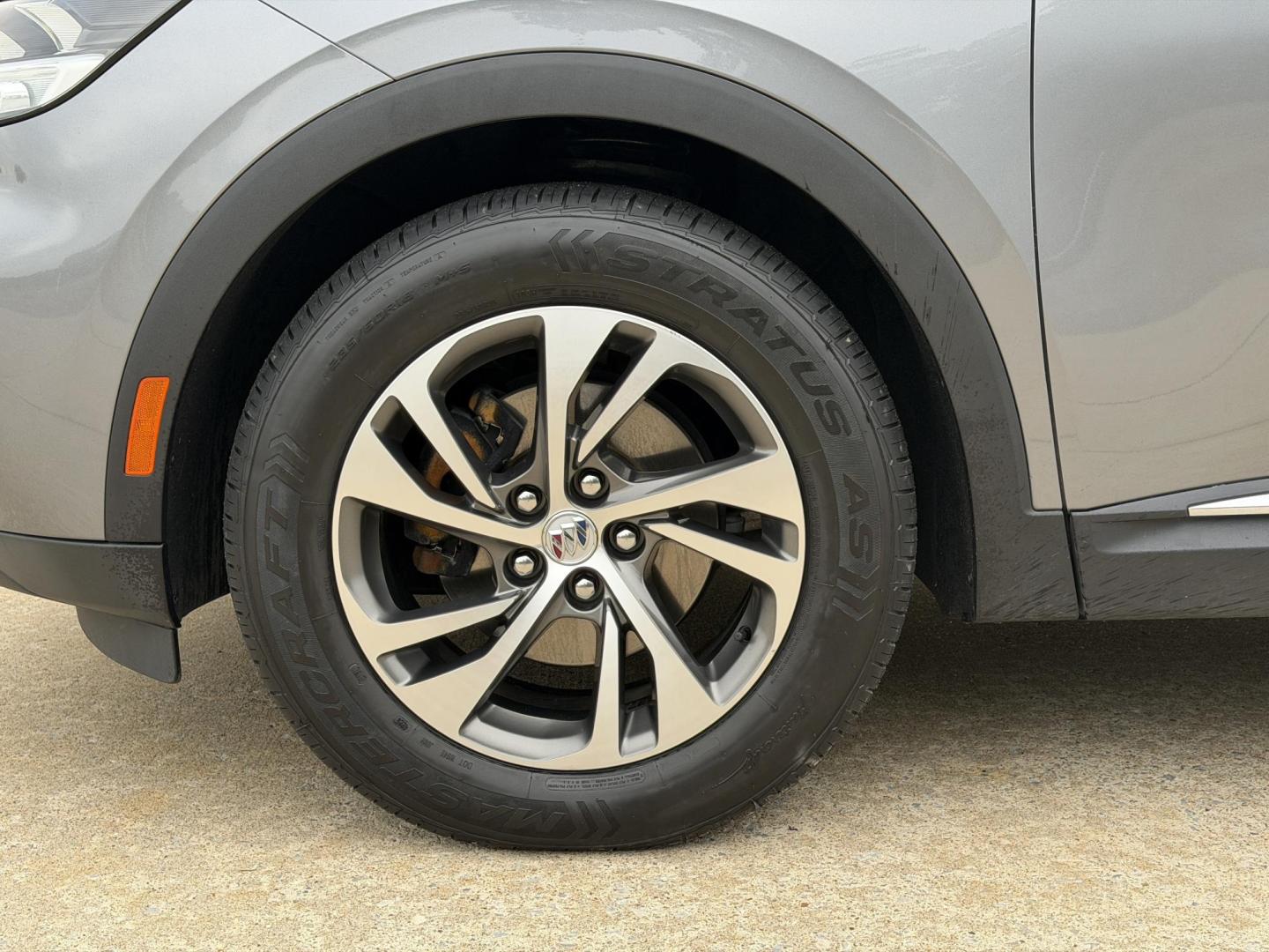 2022 GRAY /Tan Buick Envision Essense (LRBFZNR49ND) with an 2.0L 4 Cyl. TURBO engine, Automatic transmission, located at 2990 Old Orchard Rd., Jackson, MO, 63755, 37.354214, -89.612106 - 2022 Buick Envision Essence 1-Owner 42xxx miles Front Wheel Drive 2.0L 4 Cyl. Automatic Leather Backup Camera Power/Heated Seats Heated Steering Wheel Sunroof Bluetooth Remote Start Cruise Power Windows/Locks/Mirrors We have financing available and we accept trades! Fill out a credit - Photo#42