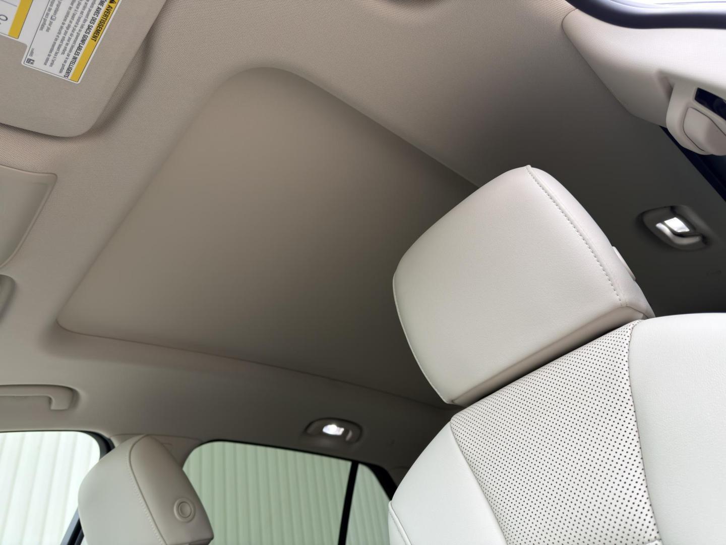 2022 GRAY /Tan Buick Envision Essense (LRBFZNR49ND) with an 2.0L 4 Cyl. TURBO engine, Automatic transmission, located at 2990 Old Orchard Rd., Jackson, MO, 63755, 37.354214, -89.612106 - 2022 Buick Envision Essence 1-Owner 42xxx miles Front Wheel Drive 2.0L 4 Cyl. Automatic Leather Backup Camera Power/Heated Seats Heated Steering Wheel Sunroof Bluetooth Remote Start Cruise Power Windows/Locks/Mirrors We have financing available and we accept trades! Fill out a credit - Photo#4