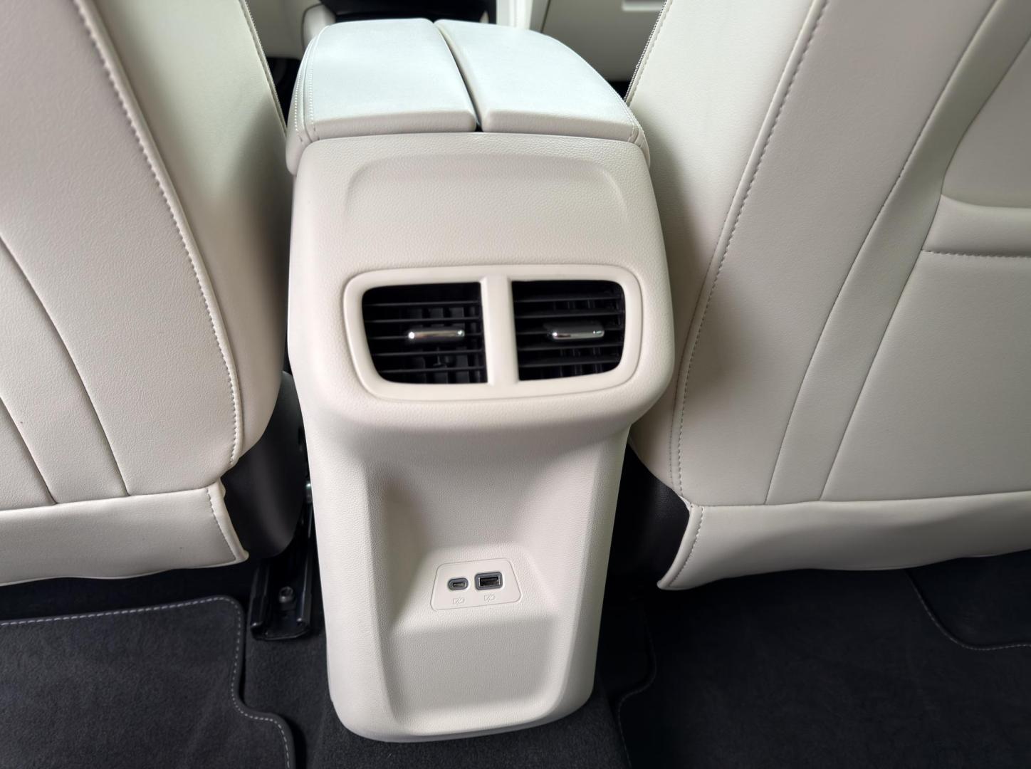 2022 GRAY /Tan Buick Envision Essense (LRBFZNR49ND) with an 2.0L 4 Cyl. TURBO engine, Automatic transmission, located at 2990 Old Orchard Rd., Jackson, MO, 63755, 37.354214, -89.612106 - 2022 Buick Envision Essence 1-Owner 42xxx miles Front Wheel Drive 2.0L 4 Cyl. Automatic Leather Backup Camera Power/Heated Seats Heated Steering Wheel Sunroof Bluetooth Remote Start Cruise Power Windows/Locks/Mirrors We have financing available and we accept trades! Fill out a credit - Photo#37