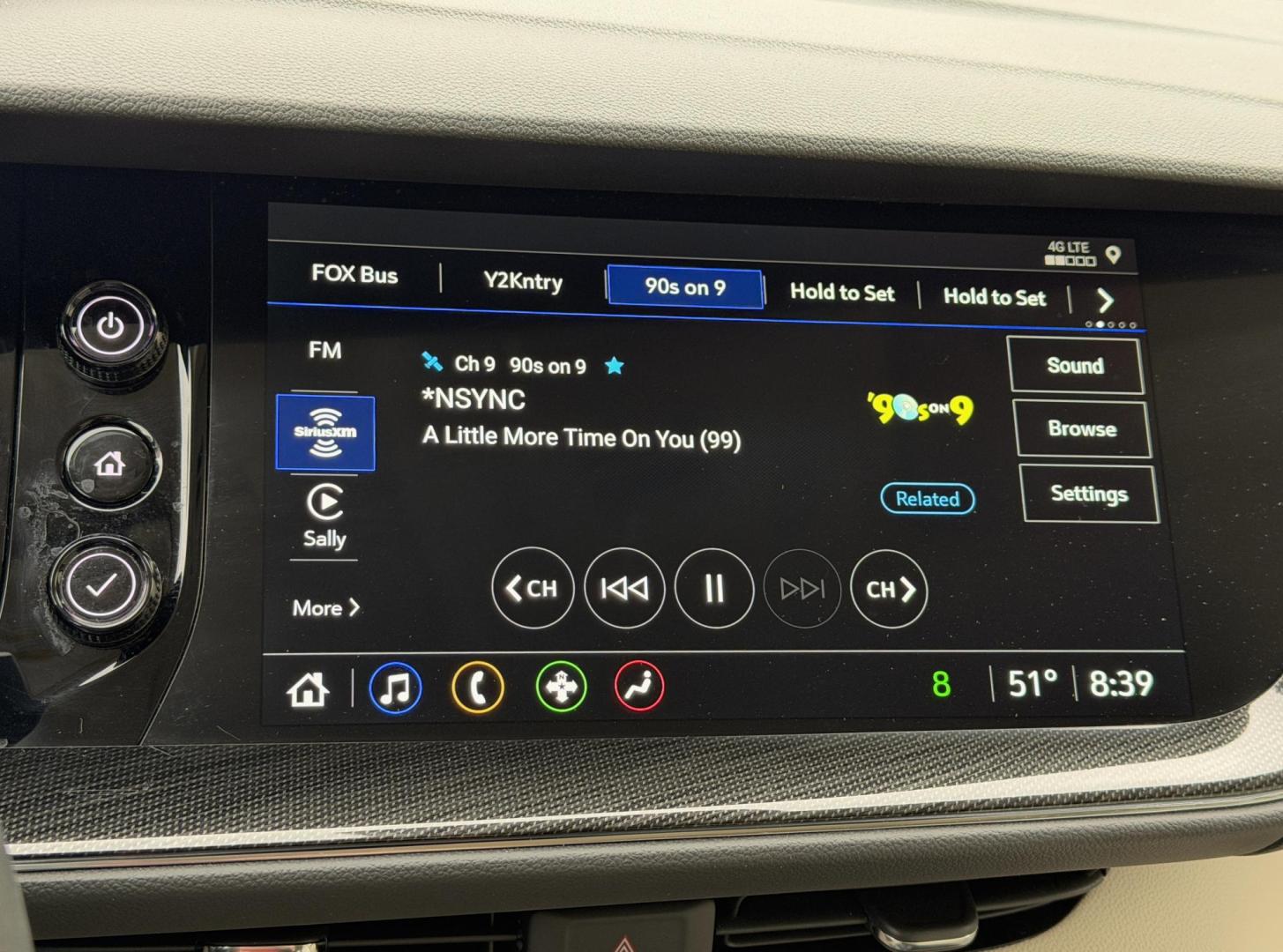 2022 GRAY /Tan Buick Envision Essense (LRBFZNR49ND) with an 2.0L 4 Cyl. TURBO engine, Automatic transmission, located at 2990 Old Orchard Rd., Jackson, MO, 63755, 37.354214, -89.612106 - 2022 Buick Envision Essence 1-Owner 42xxx miles Front Wheel Drive 2.0L 4 Cyl. Automatic Leather Backup Camera Power/Heated Seats Heated Steering Wheel Sunroof Bluetooth Remote Start Cruise Power Windows/Locks/Mirrors We have financing available and we accept trades! Fill out a credit - Photo#29