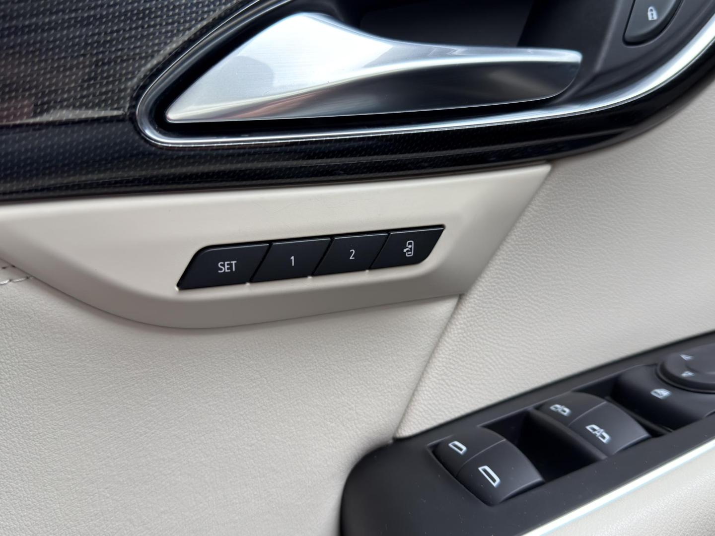 2022 GRAY /Tan Buick Envision Essense (LRBFZNR49ND) with an 2.0L 4 Cyl. TURBO engine, Automatic transmission, located at 2990 Old Orchard Rd., Jackson, MO, 63755, 37.354214, -89.612106 - 2022 Buick Envision Essence 1-Owner 42xxx miles Front Wheel Drive 2.0L 4 Cyl. Automatic Leather Backup Camera Power/Heated Seats Heated Steering Wheel Sunroof Bluetooth Remote Start Cruise Power Windows/Locks/Mirrors We have financing available and we accept trades! Fill out a credit - Photo#34