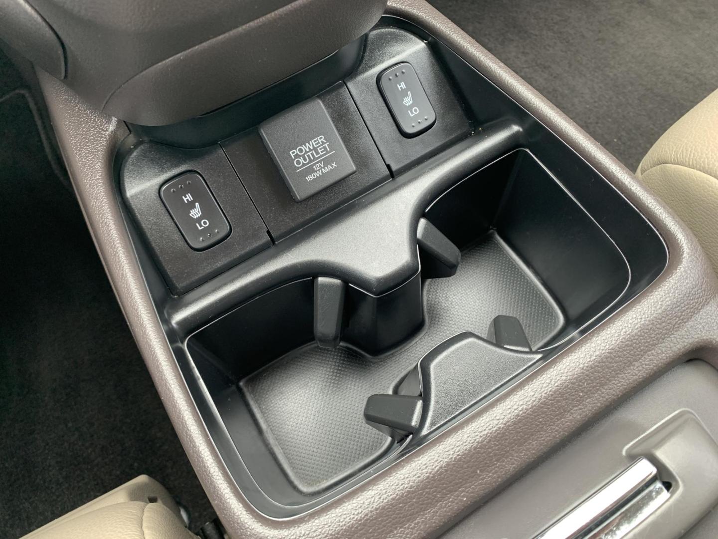 2014 GREEN /TAN Honda CR-V EX-L 4WD (2HKRM4H75EH) with an 2.4L L4 DOHC 16V engine, 5-Speed Automatic transmission, located at 506 S. Kingshighway, Cape Girardeau, MO, 63703, (573) 235-5000, 37.294991, -89.553635 - 2014 Honda CR-V EX-L AWD 76,xxx miles Heated Seats Sunroof Power Seat All Wheel Drive Keyless Entry Power Windows/Locks/Mirrors We have financing available and we accept trades! Fill out a credit application on our website or come by today! If you have any questions, give us a call at (57 - Photo#28