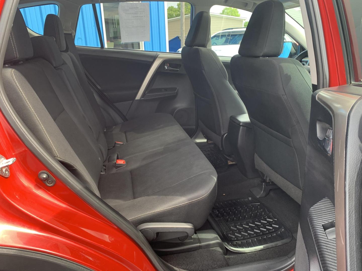2015 RED /BLACK Toyota RAV4 XLE FWD (2T3WFREV0FW) with an 2.5L L4 DOHC 16V engine, Automatic transmission, located at 506 S. Kingshighway, Cape Girardeau, MO, 63703, (573) 235-5000, 37.294991, -89.553635 - 2015 Toyota RAV4 XLE 124,xxx miles Sunroof Backup Cam Bluetooth Front Wheel Drive Keyless Entry Power Windows/Locks/Mirrors We have financing available and we accept trades! Fill out a credit application on our website or come by today! If you have any questions, give us a call at (573) 2 - Photo#13