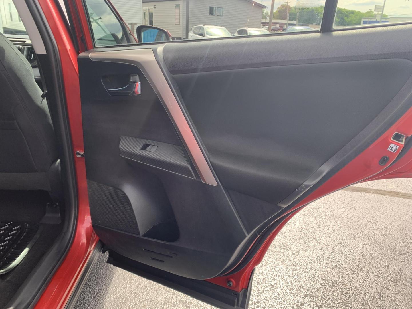 2015 RED /BLACK Toyota RAV4 XLE FWD (2T3WFREV0FW) with an 2.5L L4 DOHC 16V engine, Automatic transmission, located at 506 S. Kingshighway, Cape Girardeau, MO, 63703, (573) 235-5000, 37.294991, -89.553635 - 2015 Toyota RAV4 XLE 124,xxx miles Sunroof Backup Cam Bluetooth Front Wheel Drive Keyless Entry Power Windows/Locks/Mirrors We have financing available and we accept trades! Fill out a credit application on our website or come by today! If you have any questions, give us a call at (573) 2 - Photo#12