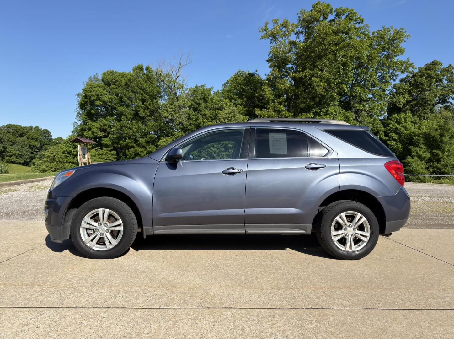 2013 BLUE /Black Chevrolet Equinox 2LT 2WD (2GNALPEKXD6) with an 2.4L 4 Cyl. engine, Automatic transmission, located at 2990 Old Orchard Rd., Jackson, MO, 63755, 37.354214, -89.612106 - 2013 Chevrolet Equinox LT 105xxx miles Front Wheel Drive 2.4L 4 Cyl. Automatic Backup Camera Power Driver Seat Heated Seats Bluetooth Remote Start Cruise Power Windows/Locks/Mirrors We have financing available and we accept trades! Fill out a credit application on our website or come by - Photo#7