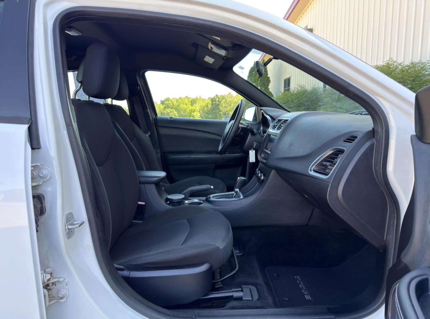 2014 WHITE /Black Dodge Avenger SE (1C3CDZAB2EN) with an 2.4L 4 Cyl. engine, Automatic transmission, located at 2990 Old Orchard Rd., Jackson, MO, 63755, 37.354214, -89.612106 - 2014 Dodge Avenger SE 1-Owner 118xxx miles Front Wheel Drive 2.4L 4 Cyl. Automatic Cruise Power Windows/Locks/Mirrors We have financing available and we accept trades! Fill out a credit application on our website or come by today! If you have any questions, give us a call at (573) 204-7777 - Photo#12