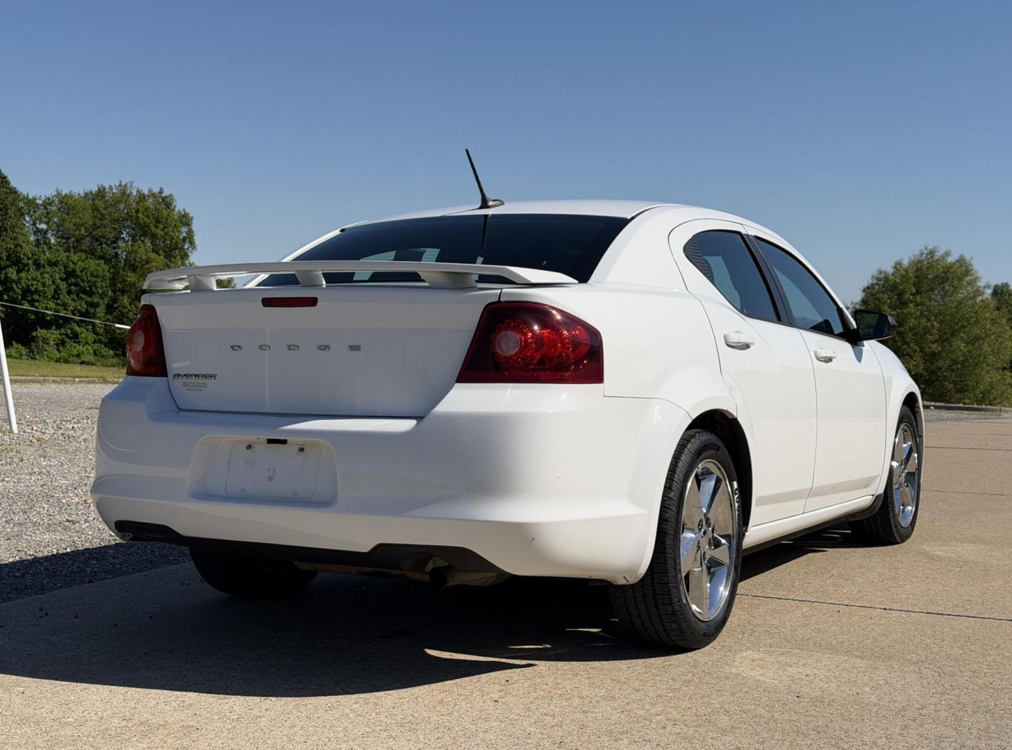 2014 WHITE /Black Dodge Avenger SE (1C3CDZAB2EN) with an 2.4L 4 Cyl. engine, Automatic transmission, located at 2990 Old Orchard Rd., Jackson, MO, 63755, 37.354214, -89.612106 - 2014 Dodge Avenger SE 1-Owner 118xxx miles Front Wheel Drive 2.4L 4 Cyl. Automatic Cruise Power Windows/Locks/Mirrors We have financing available and we accept trades! Fill out a credit application on our website or come by today! If you have any questions, give us a call at (573) 204-7777 - Photo#5