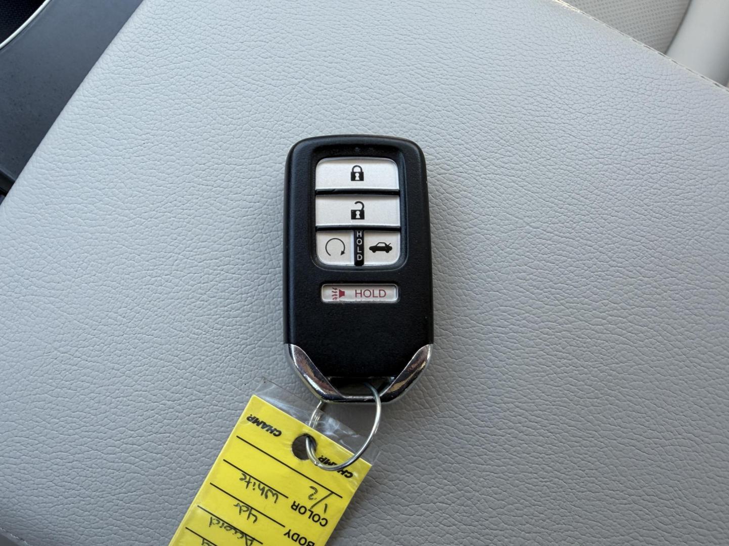 2018 WHITE /Tan Honda Accord EX-L CVT (1HGCV1F5XJA) with an 1.5L 4 Cyl. engine, CVT transmission, located at 2990 Old Orchard Rd., Jackson, MO, 63755, 37.354214, -89.612106 - 2018 Honda Accord EX-L 1-Owner 46xxx miles Front Wheel Drive 1.5L 4 Cyl. Automatic Leather Backup Camera Power/Heated Seats Sunroof Bluetooth Remote Start Cruise Power Windows/Locks/Mirrors We have financing available and we accept trades! Fill out a credit application on our website o - Photo#6