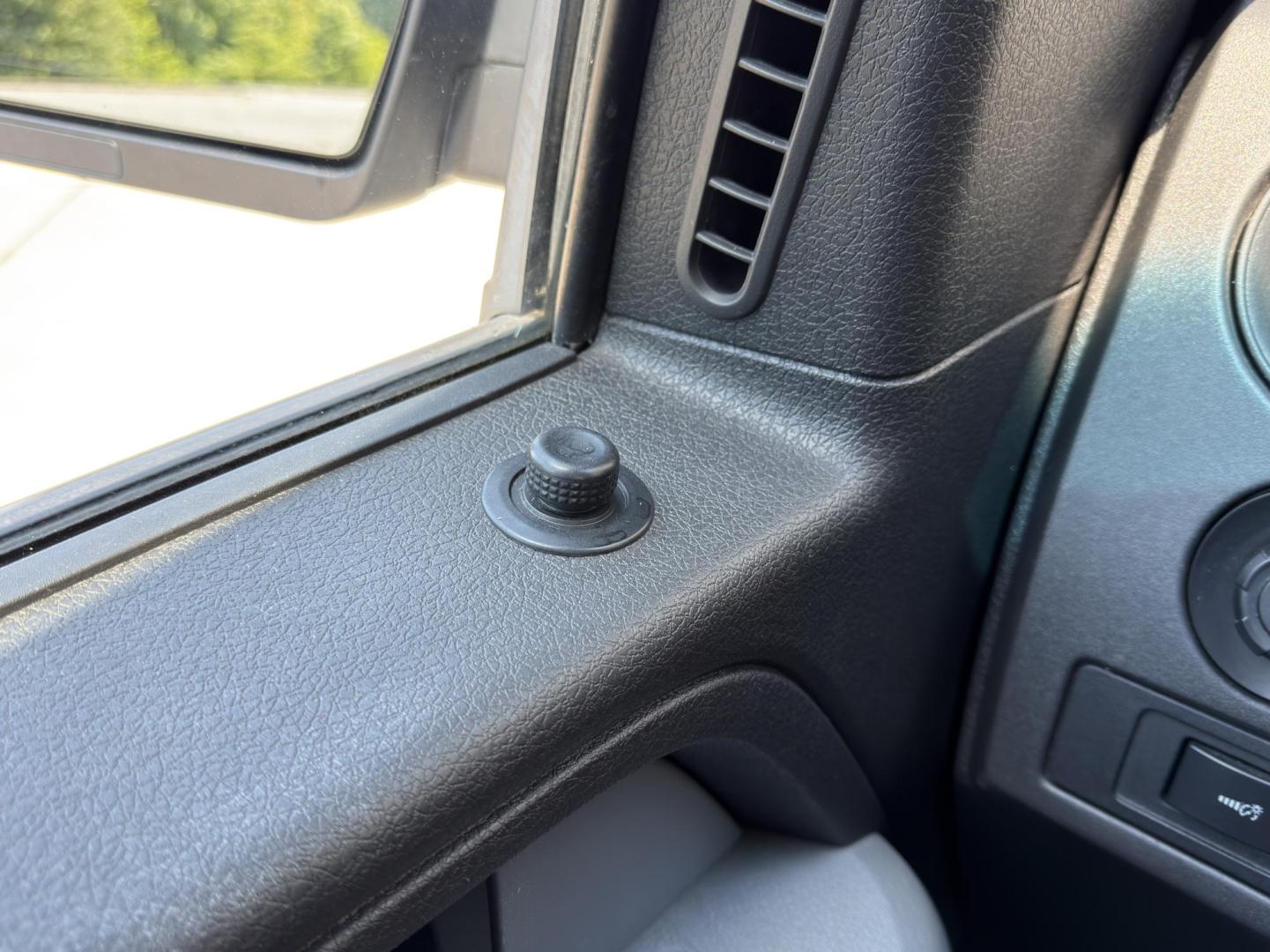 2014 WHITE /Gray Ford F-150 XL SuperCab 4WD (1FTFX1ET8EK) with an 3.5L V6 TURBO engine, Automatic transmission, located at 2990 Old Orchard Rd., Jackson, MO, 63755, 37.354214, -89.612106 - 2014 Ford F-150 XL 204xxx miles 4x4 3.5L V6 Automatic Cruise Power Windows/Locks/Mirrors We have financing available and we accept trades! Fill out a credit application on our website or come by today! If you have any questions, give us a call at (573) 204-7777 or visit our website at firsta - Photo#29