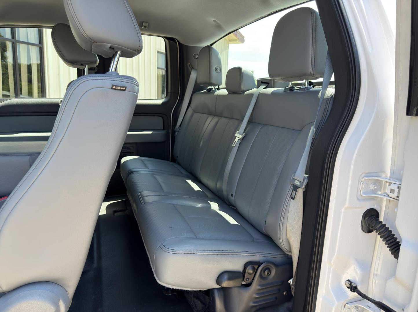 2014 WHITE /Gray Ford F-150 XL SuperCab 4WD (1FTFX1ET8EK) with an 3.5L V6 TURBO engine, Automatic transmission, located at 2990 Old Orchard Rd., Jackson, MO, 63755, 37.354214, -89.612106 - 2014 Ford F-150 XL 204xxx miles 4x4 3.5L V6 Automatic Cruise Power Windows/Locks/Mirrors We have financing available and we accept trades! Fill out a credit application on our website or come by today! If you have any questions, give us a call at (573) 204-7777 or visit our website at firsta - Photo#14