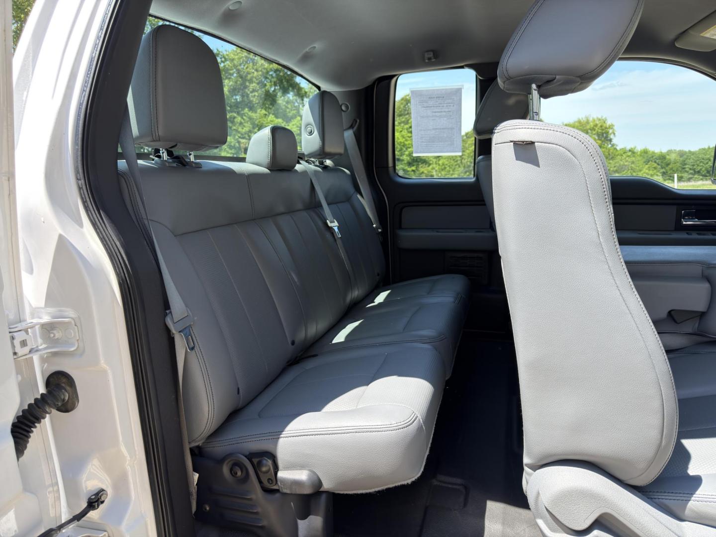 2014 WHITE /Gray Ford F-150 XL SuperCab 4WD (1FTFX1ET8EK) with an 3.5L V6 TURBO engine, Automatic transmission, located at 2990 Old Orchard Rd., Jackson, MO, 63755, 37.354214, -89.612106 - 2014 Ford F-150 XL 204xxx miles 4x4 3.5L V6 Automatic Cruise Power Windows/Locks/Mirrors We have financing available and we accept trades! Fill out a credit application on our website or come by today! If you have any questions, give us a call at (573) 204-7777 or visit our website at firsta - Photo#16