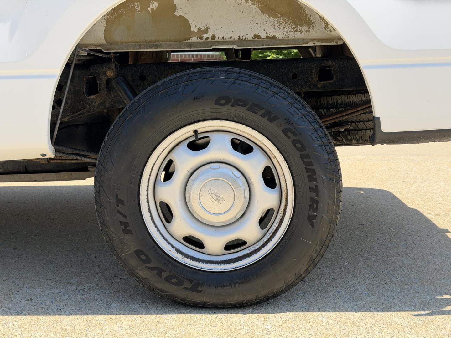2014 WHITE /Gray Ford F-150 XL SuperCab 4WD (1FTFX1ET8EK) with an 3.5L V6 TURBO engine, Automatic transmission, located at 2990 Old Orchard Rd., Jackson, MO, 63755, 37.354214, -89.612106 - 2014 Ford F-150 XL 204xxx miles 4x4 3.5L V6 Automatic Cruise Power Windows/Locks/Mirrors We have financing available and we accept trades! Fill out a credit application on our website or come by today! If you have any questions, give us a call at (573) 204-7777 or visit our website at firsta - Photo#35